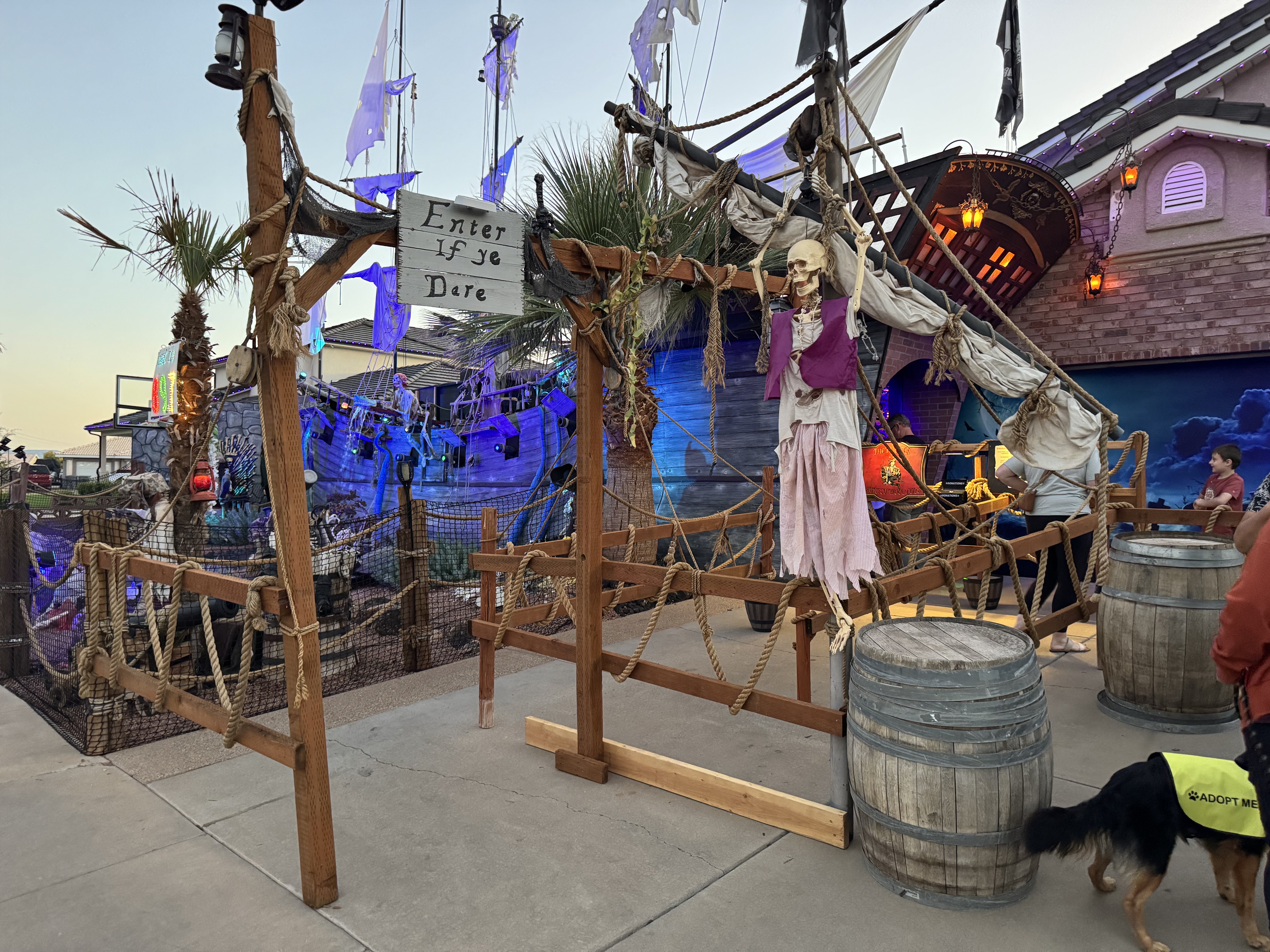 haunted pirate ship tobacco Haunted pirate ship in southern Utah brings delight to Halloween fans