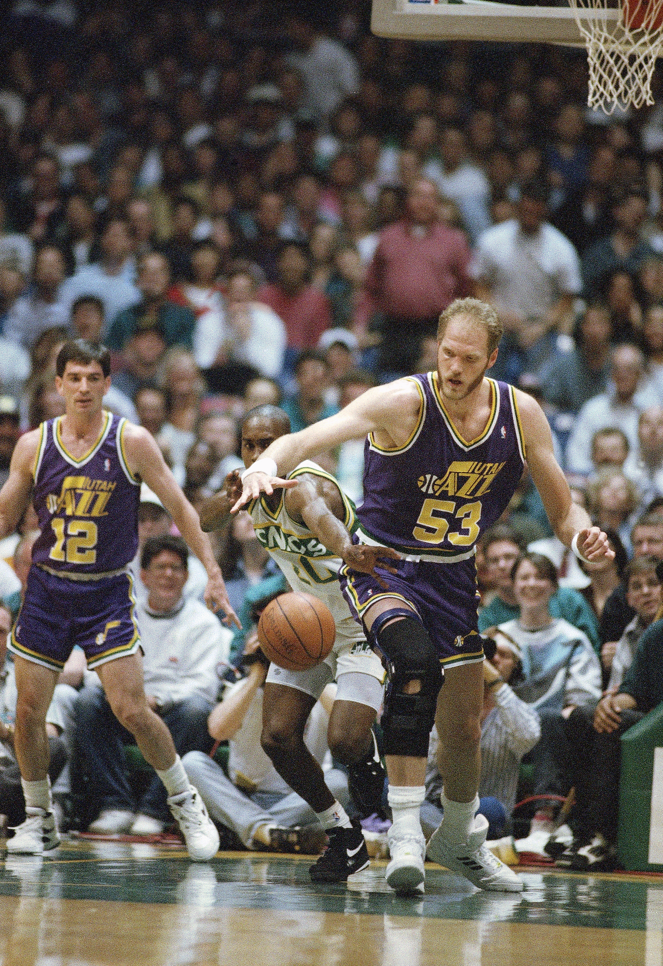 Mark Eaton discovered by Cypress - ™