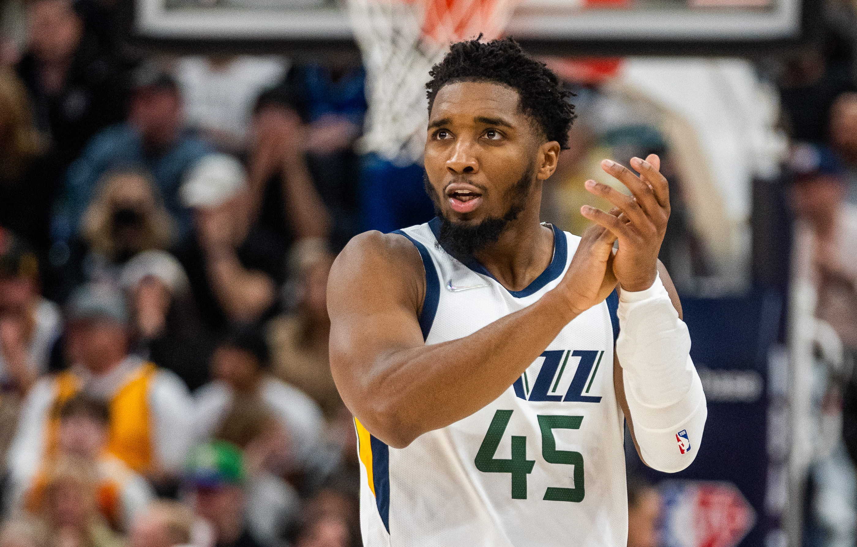 Donovan Mitchell traded by Utah Jazz to the Cleveland Cavaliers