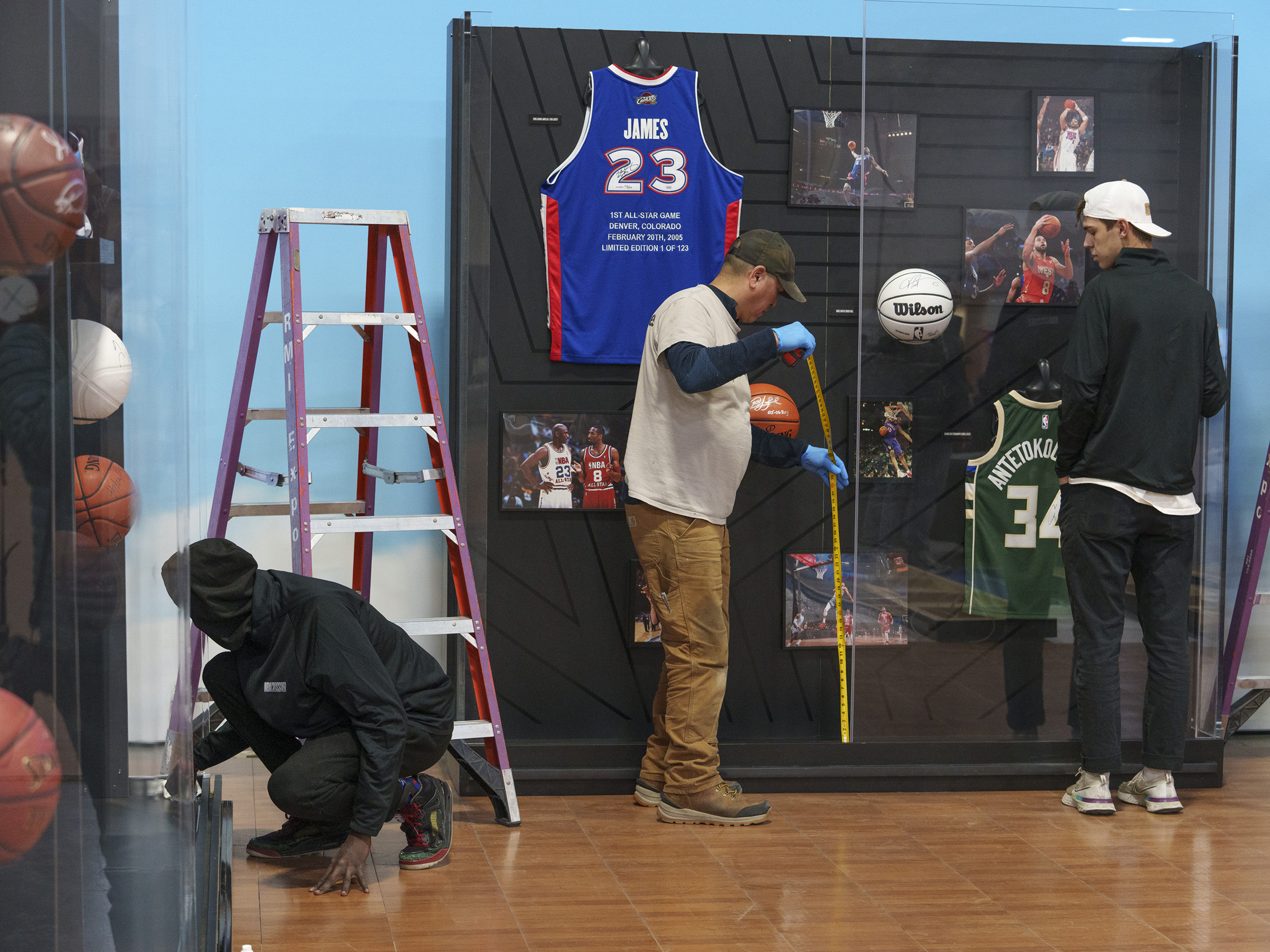 Foot Locker and Nike celebrate basketball season with NBA pop-up shop