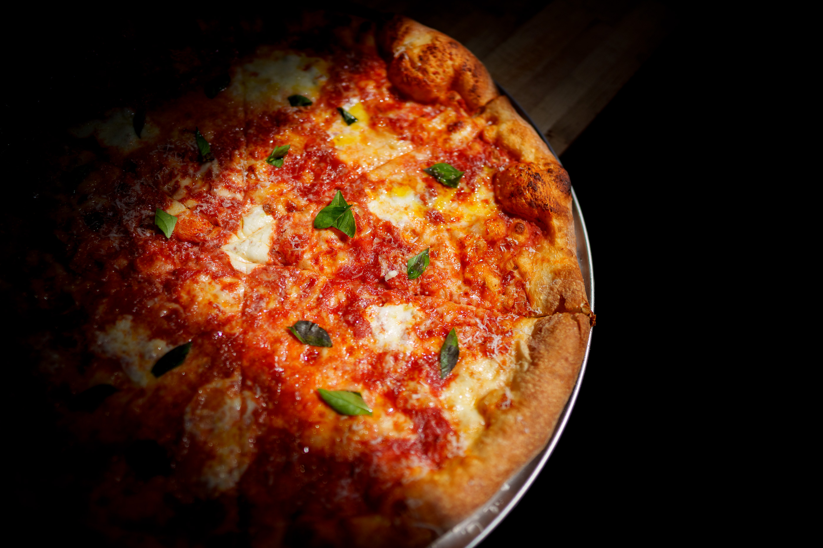 21 reasons why South Shore bar pizza is America's most delicious (and most  eccentric) pizza tradition » KJB Trending Hospitality