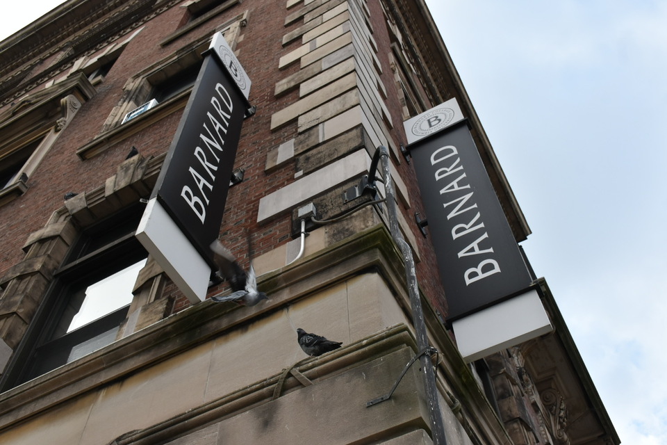 Barnard receives record number of early decision applications for class