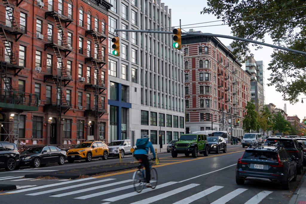 Mamdani unveils transportation plan for 116th Street promising faster buses in West Harlem