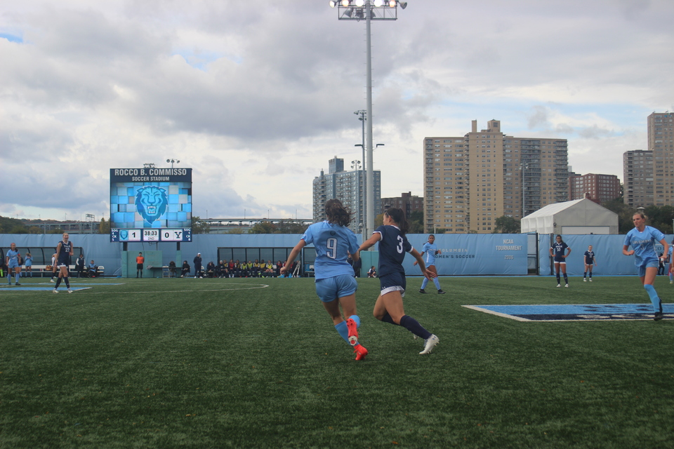 Women’s soccer tops Ivy League standings after weekend wins