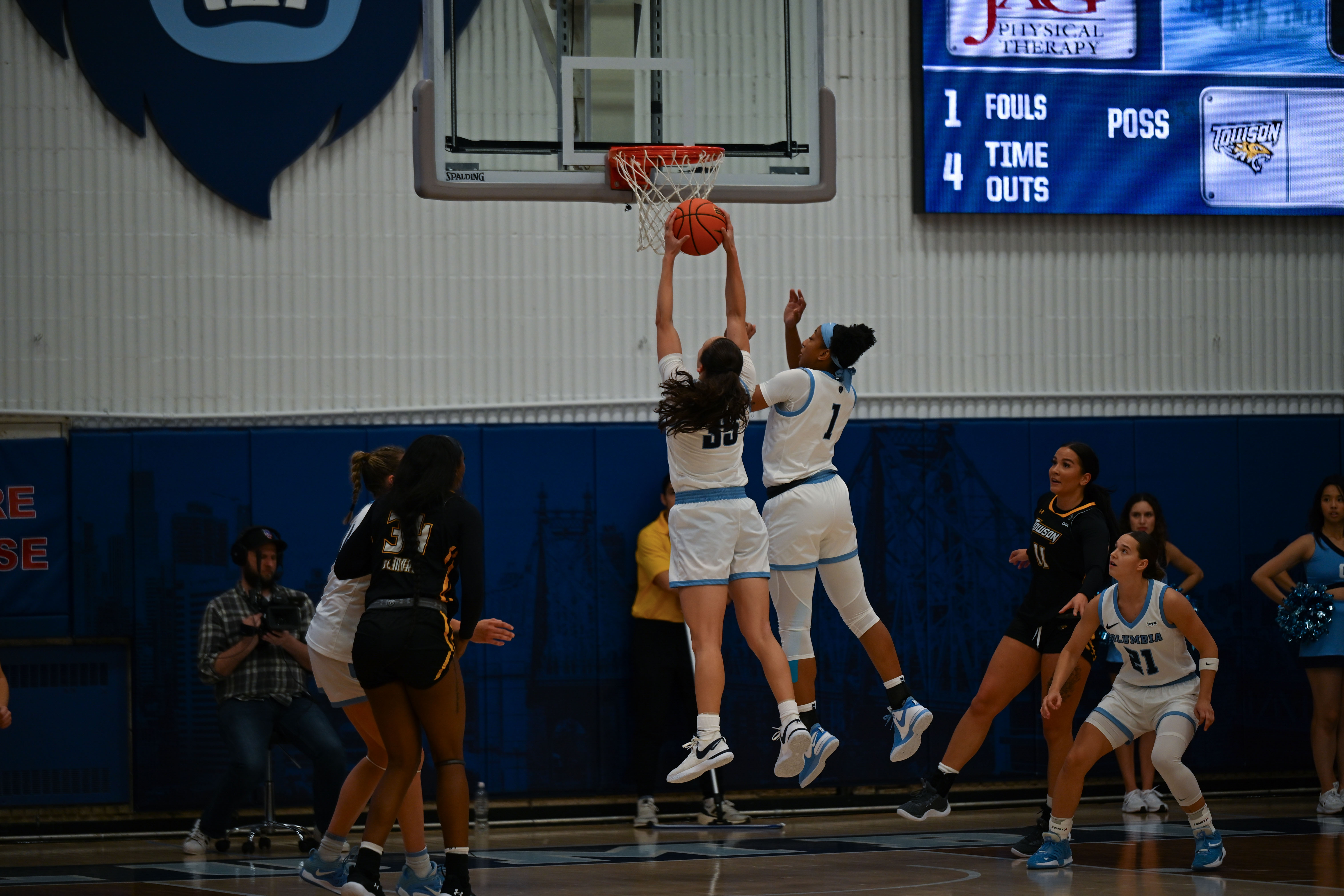 Women's basketball falls to Florida in buzzer-beater, routs Northeastern at  home