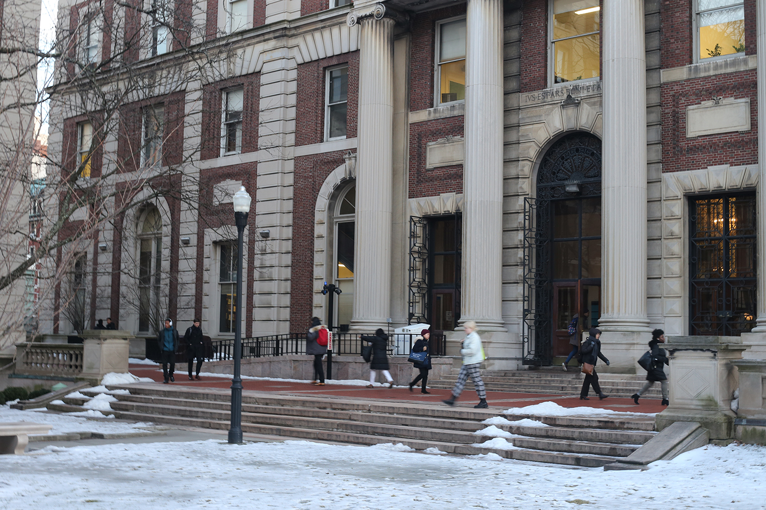 Brown, Yale, Columbia among latest to settle financial-aid lawsuit