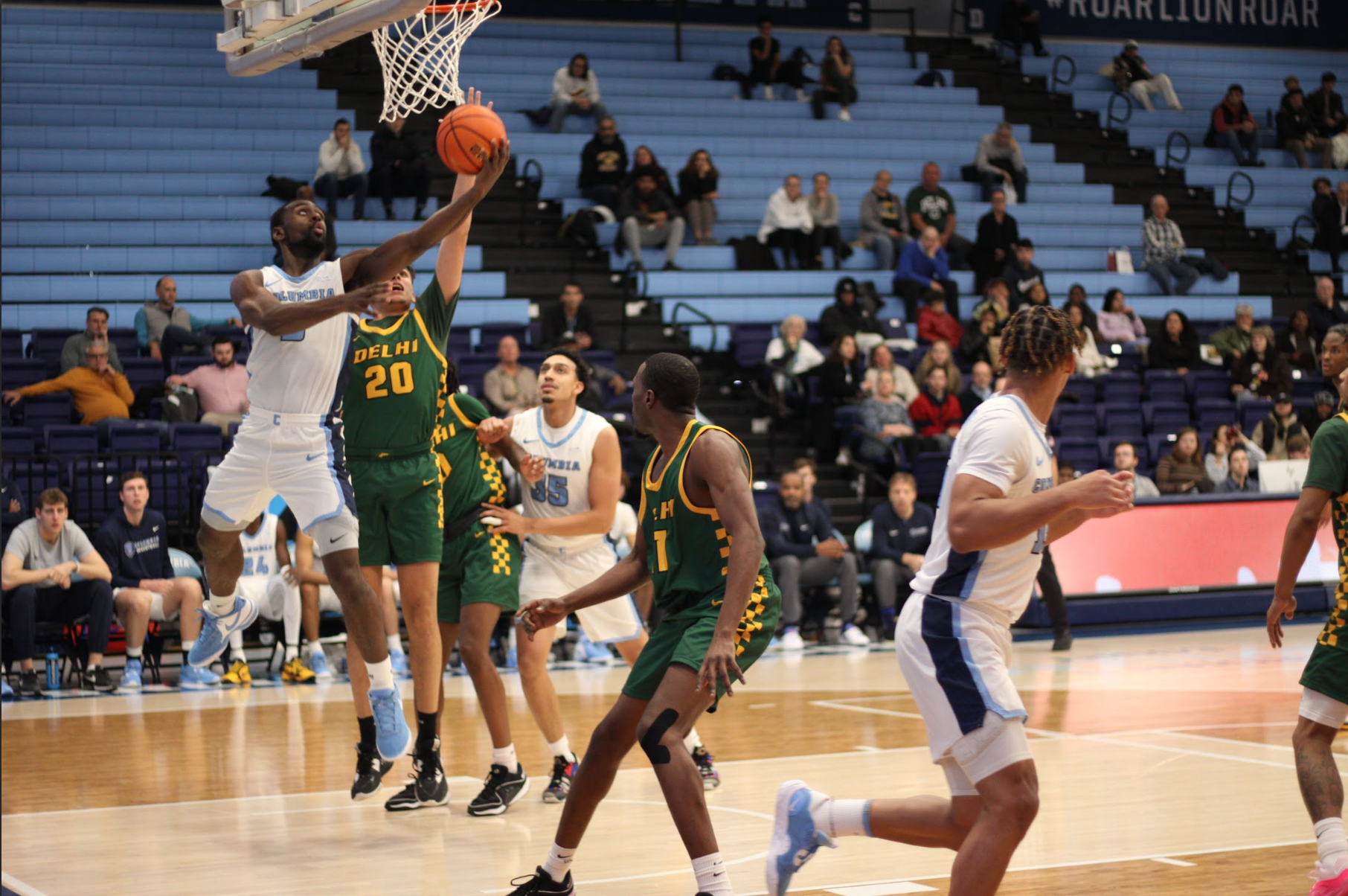 Women's basketball falls to Florida in buzzer-beater, routs Northeastern at  home