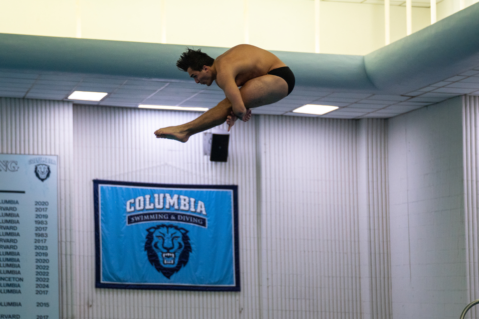 Men’s swimming and diving starts season strong with triumph over Penn