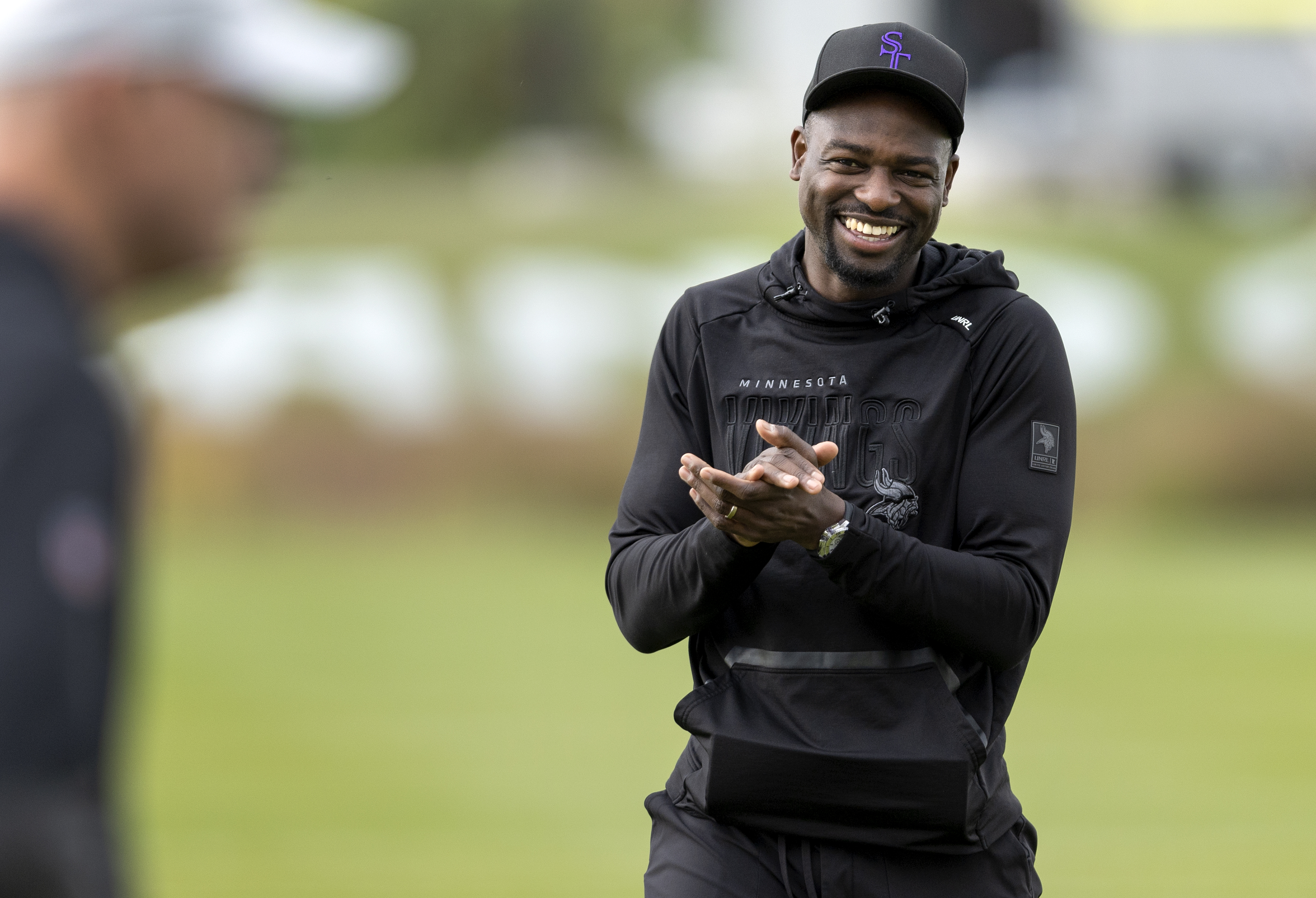 The making of 'Hat': How the Vikings' Matt Daniels quickly became a  coaching star