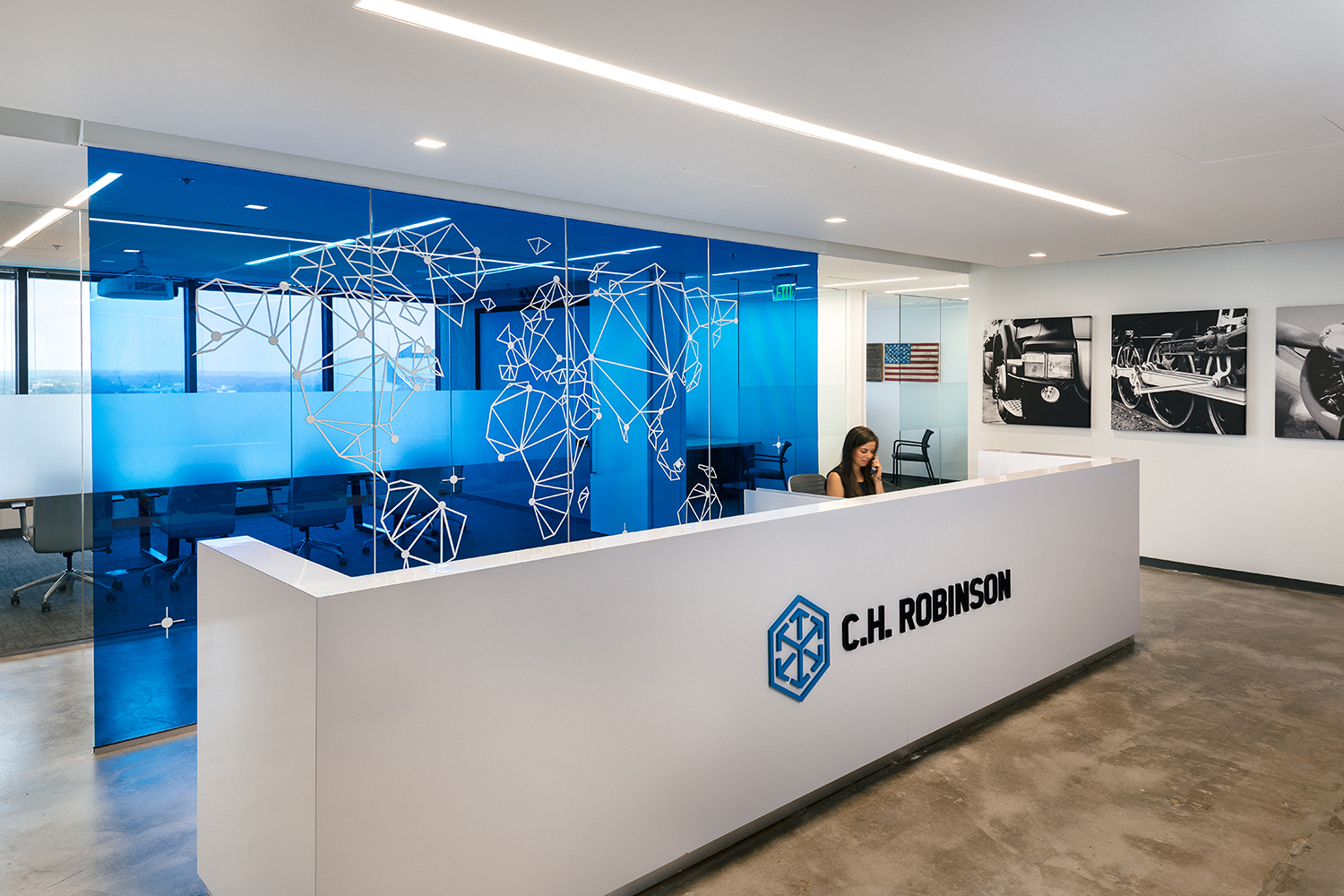 Eden Prairie's C.H. Robinson quarterly earnings sink more than 50%