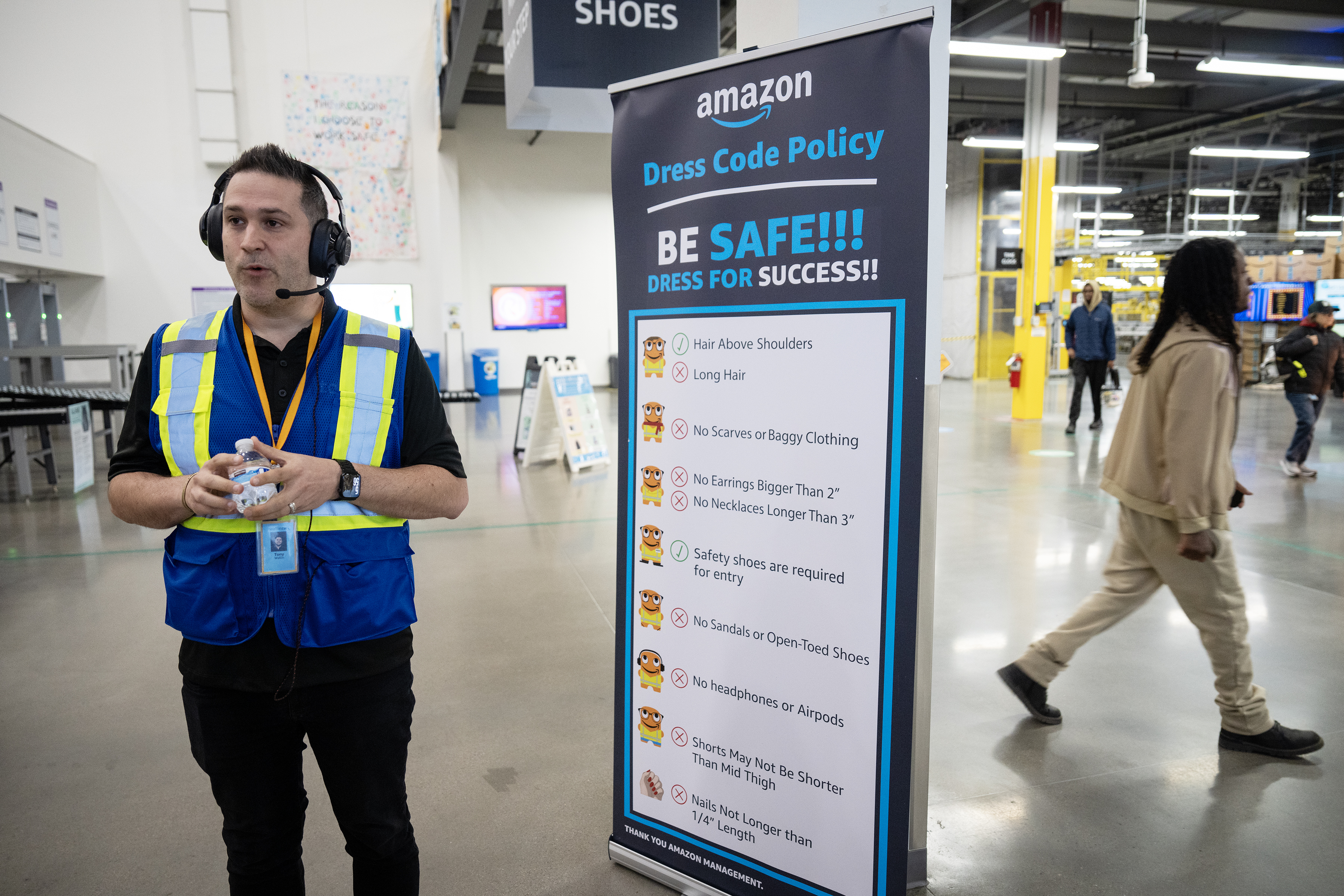 amazon dress code Even after new law, workers say Amazon's Shakopee facility can still  improve safety