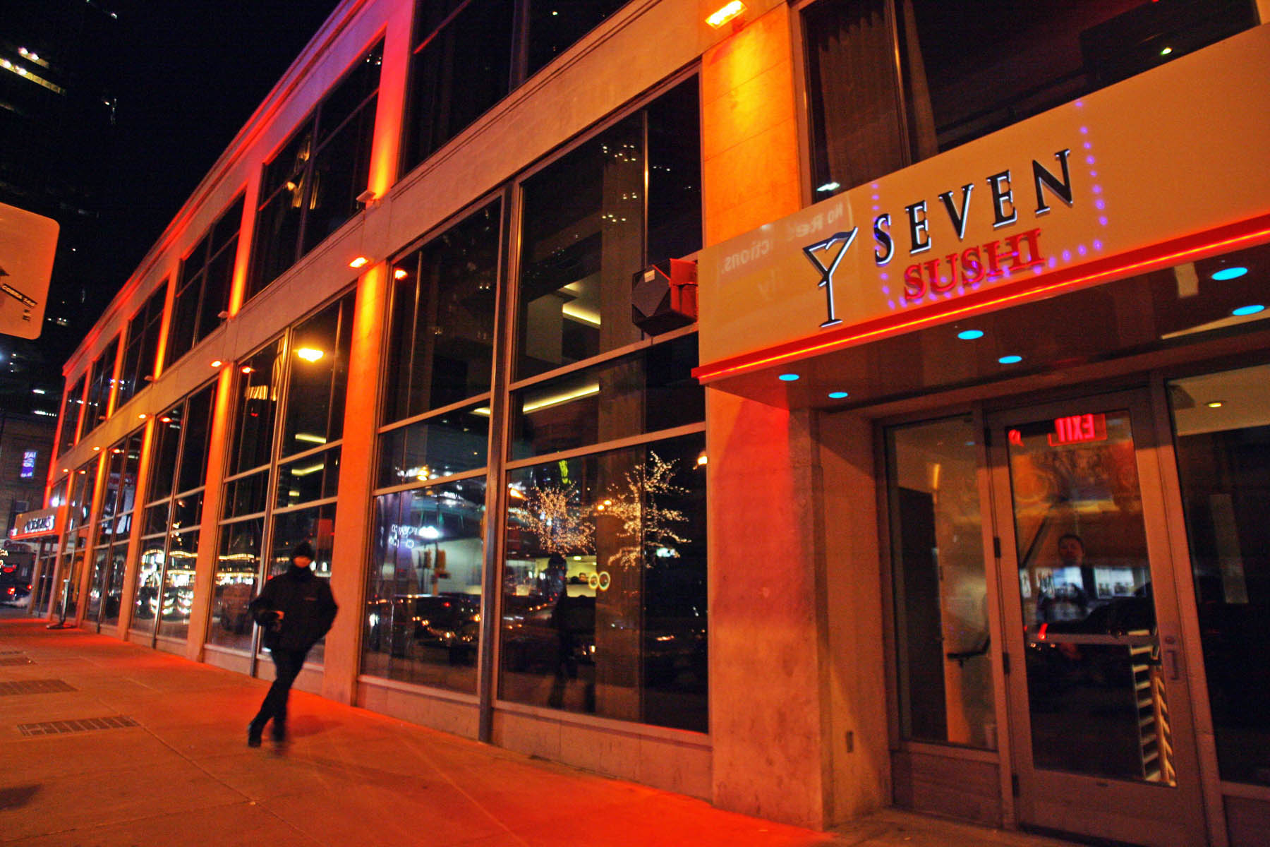 Closed Seven Steakhouse & Sushi in downtown Minneapolis