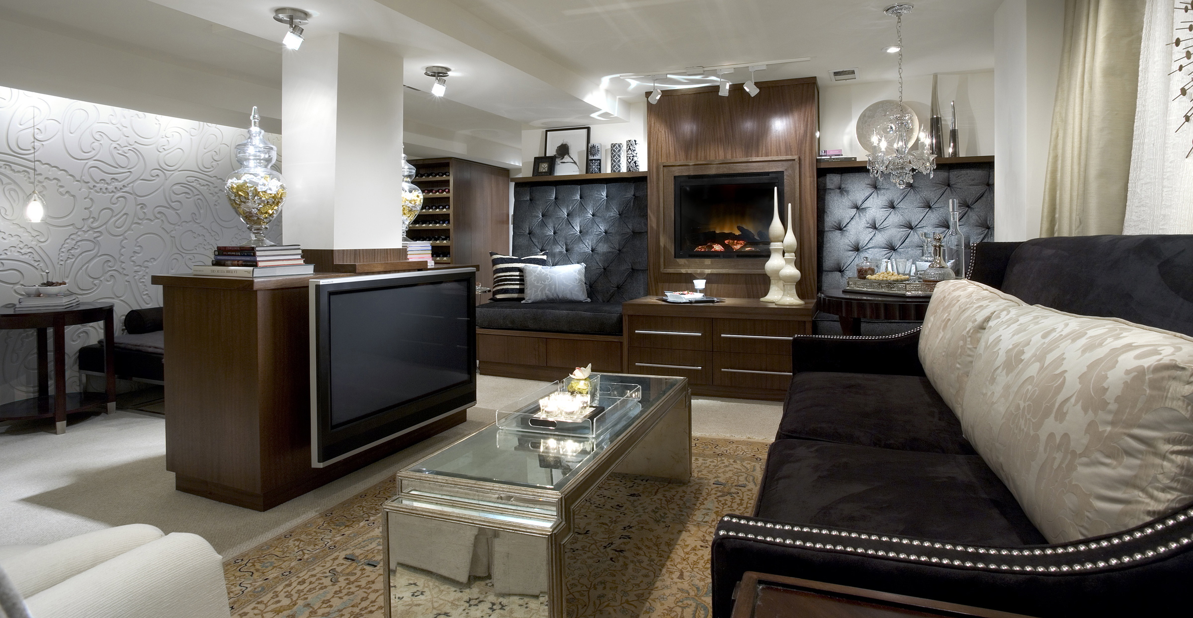 Divine Design: Basement transformation, image size:2400x1244