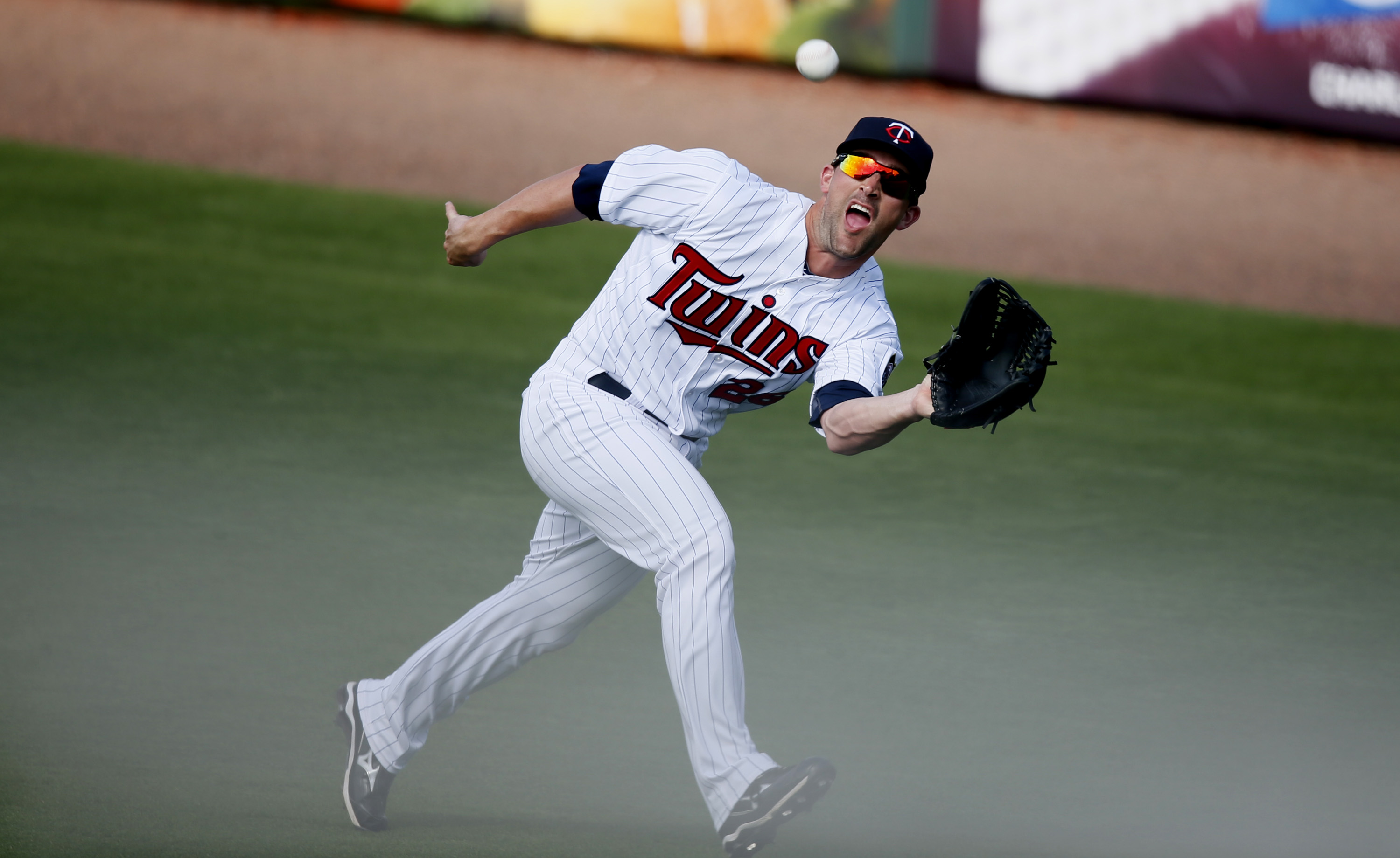 Signing Donovan Solano will create domino effect with Twins roster