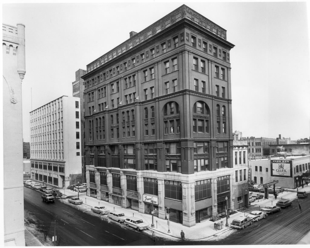 The rise and fall of Minneapolis' lost Phoenix Building