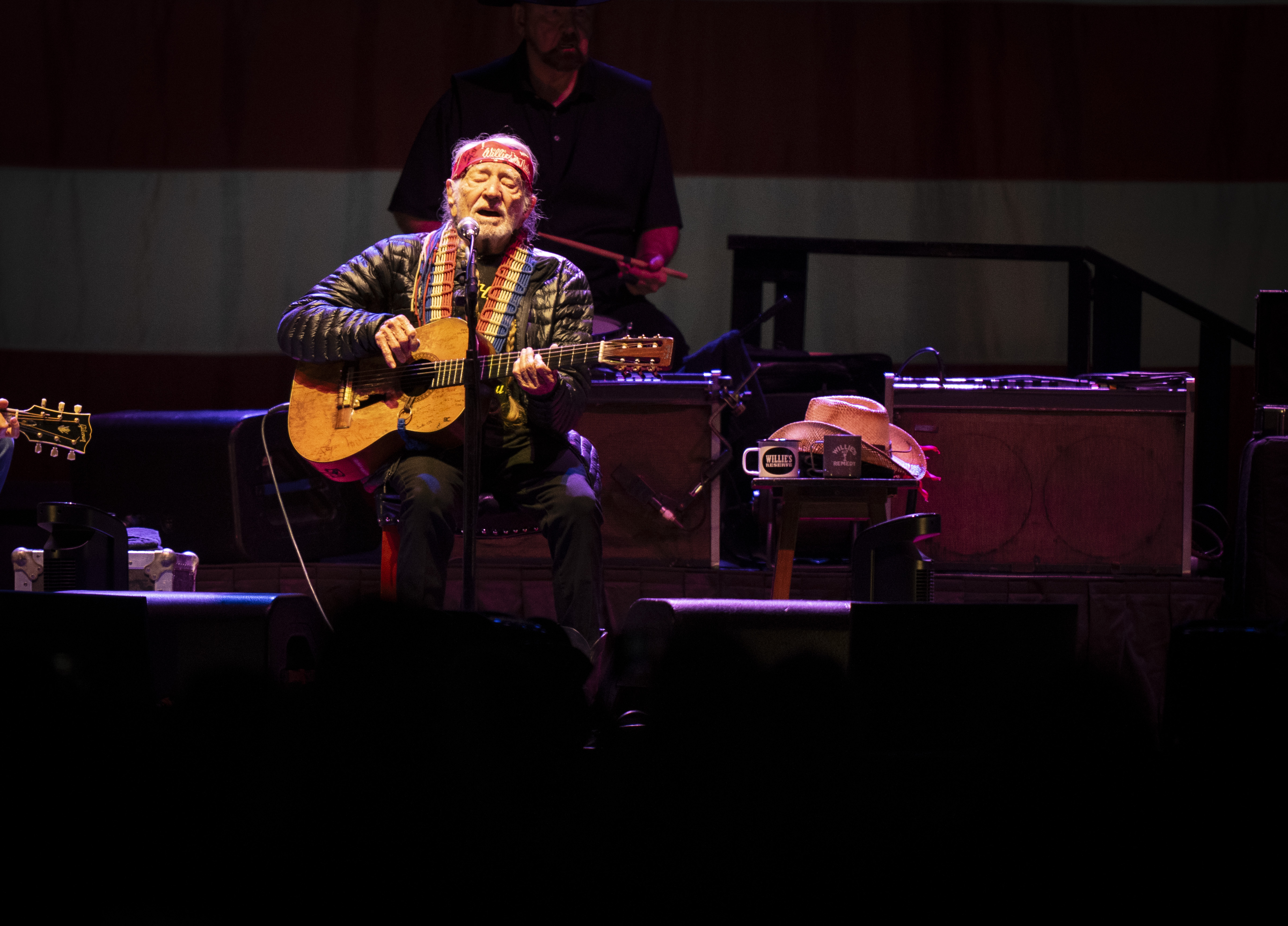 Review: Willie Nelson and Bob Dylan deliver the last — and most momentous —  doubleheader of the summer