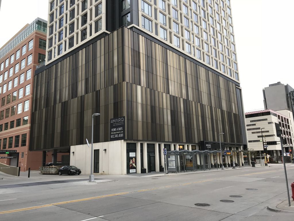 Luxury apartment tower on Nicollet Mall in Minneapolis fetched many bids, sold at value
