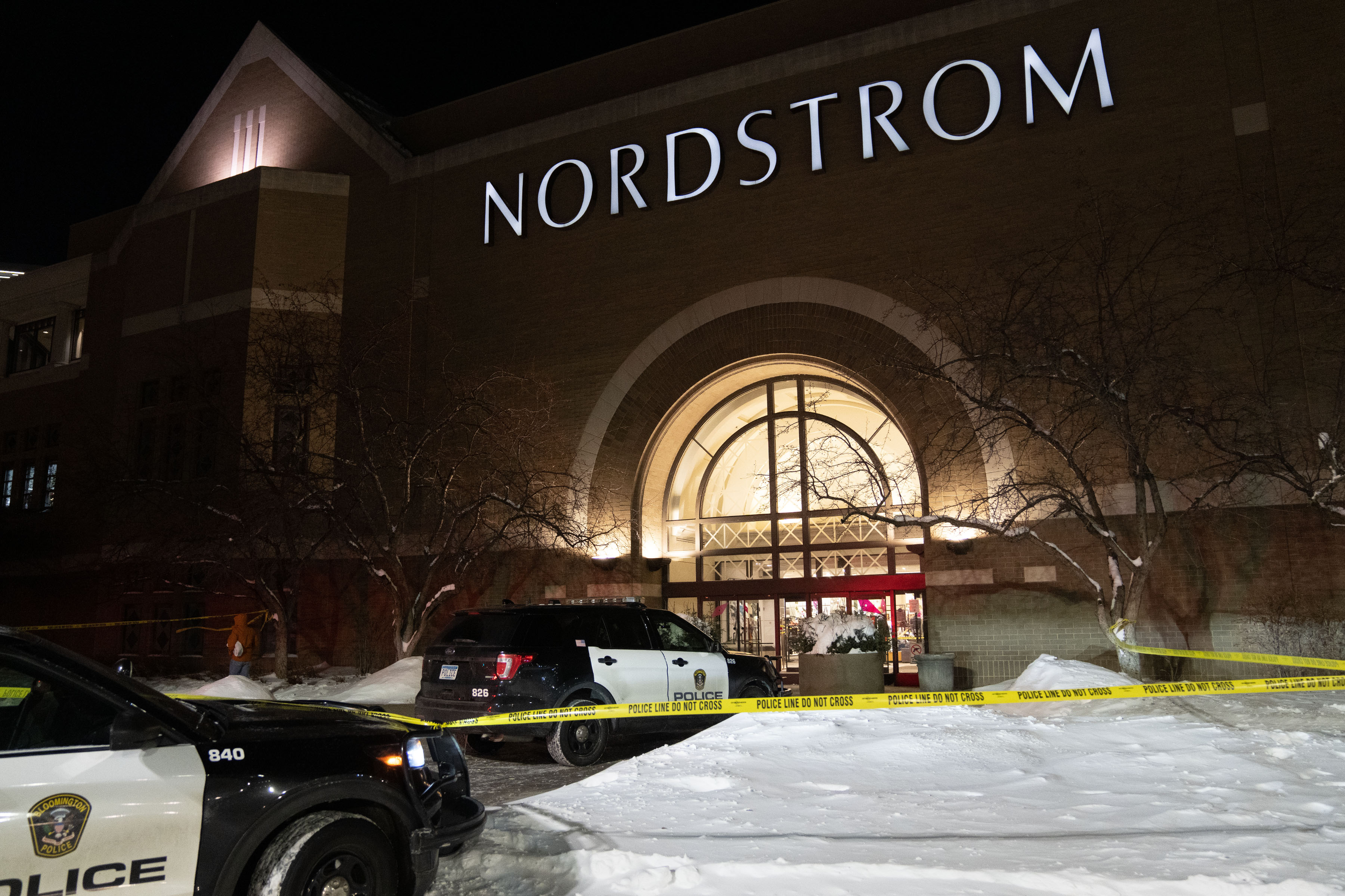 Charges unsealed against teen accused in killing at Mall of America