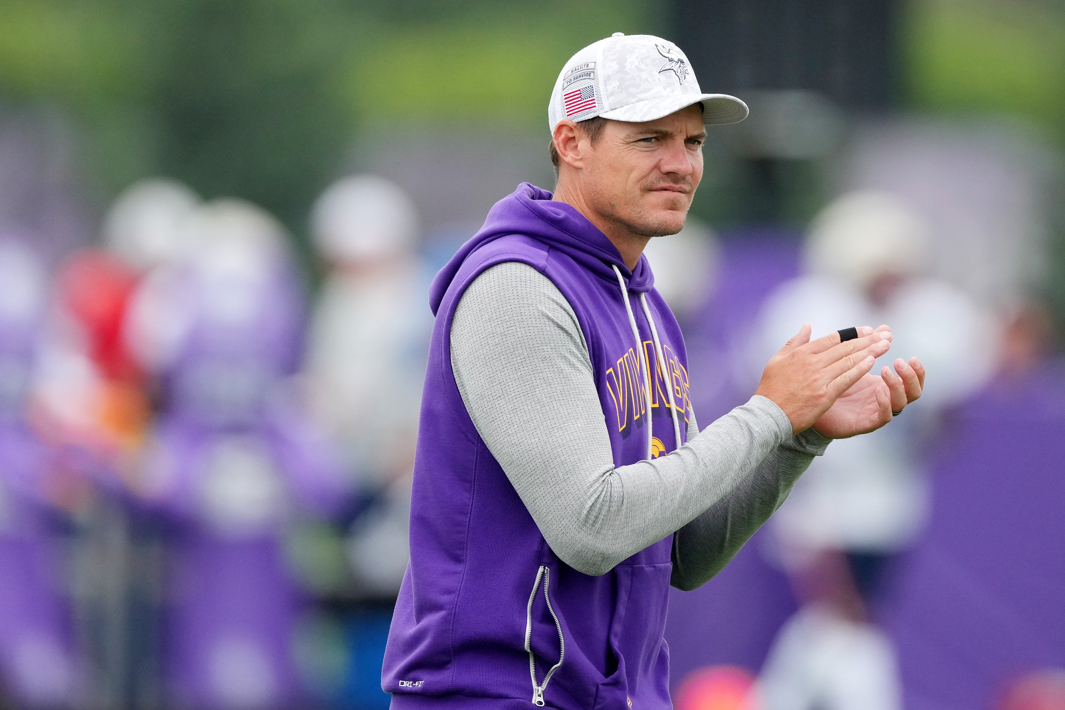 Yuen: Outrage over male Minnesota Vikings cheerleader makes his mom  heartsick