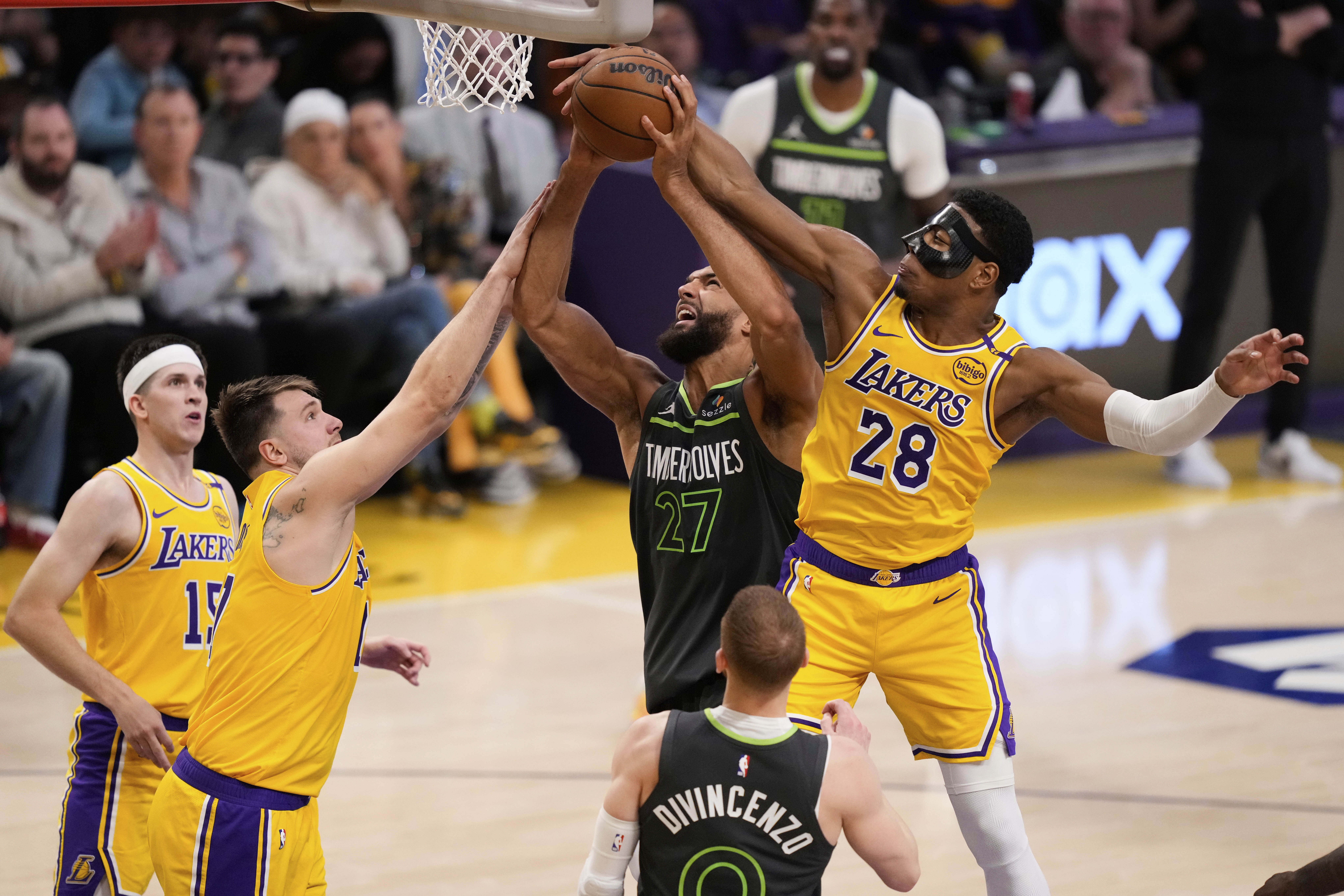 Rudy Gobert lifts Timberwolves past Lakers