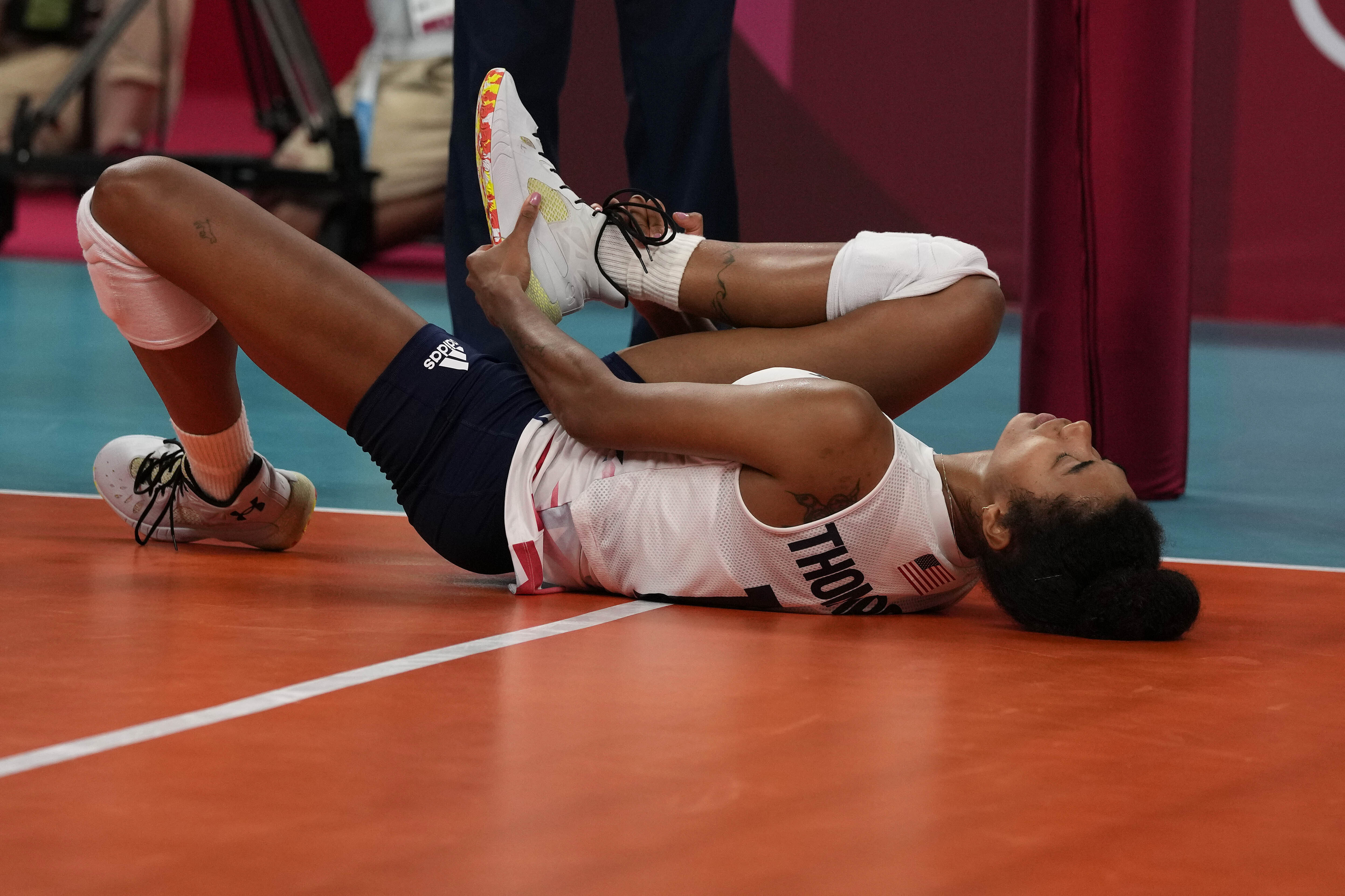 Edina's Jordan Thompson injured during Team USA's volleyball loss to ROC