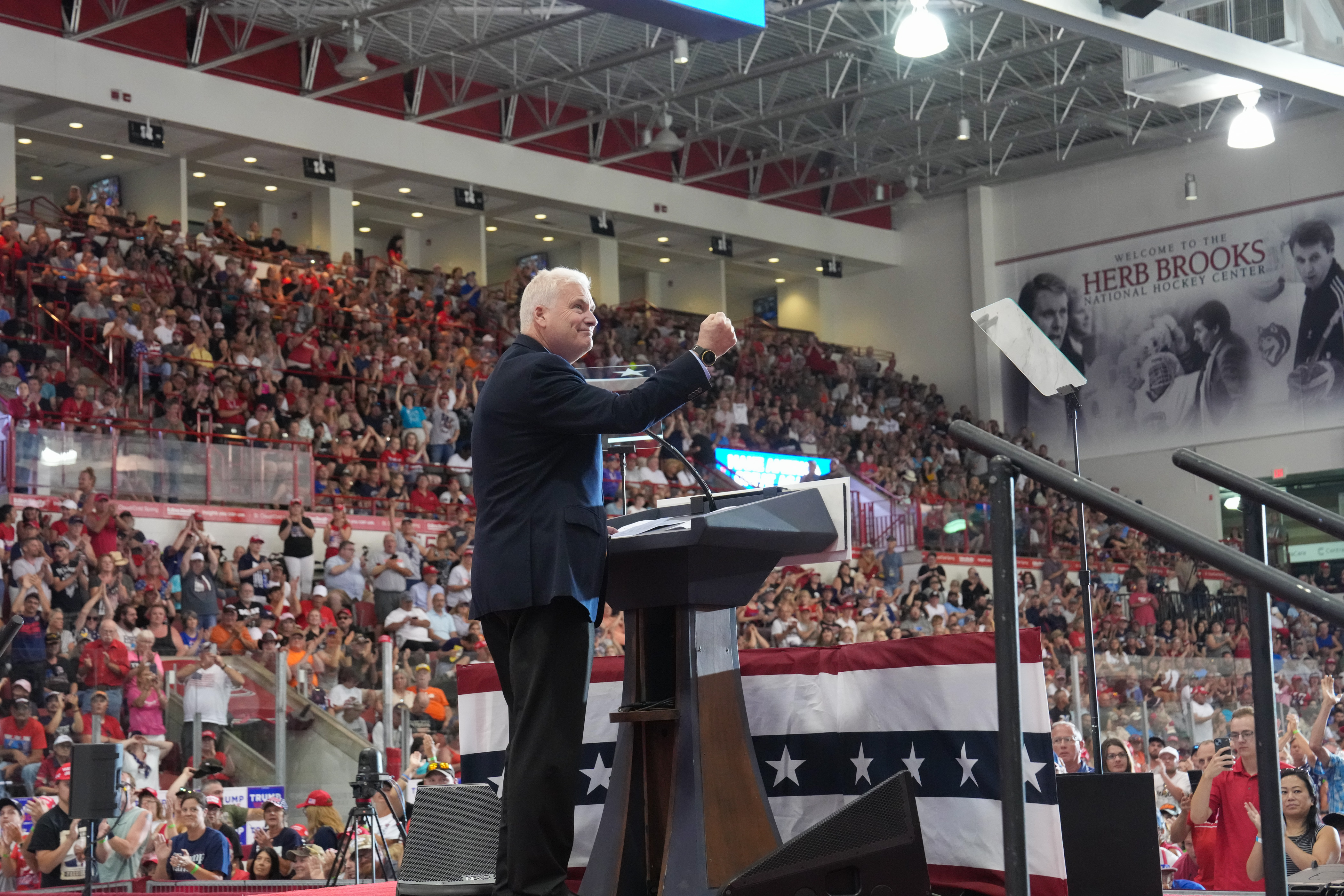 Donald Trump, JD Vance go after Harris for capacity crowd at first joint  rally in Minnesota, image size:4200x2800