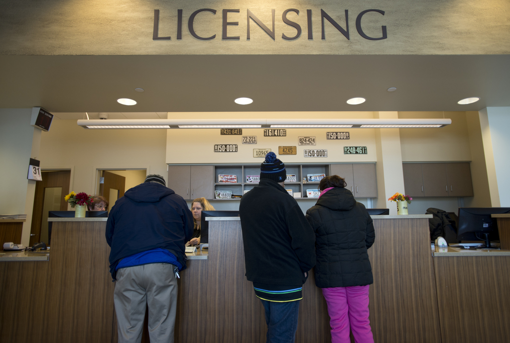 Richfield DMV closes so City Hall can serve droves of early voters