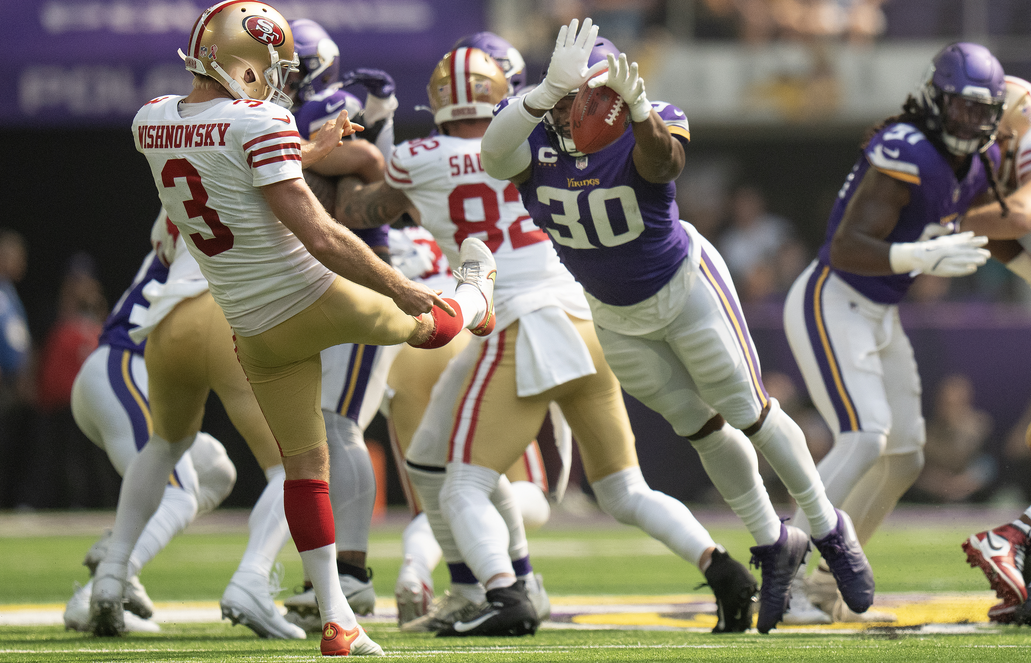 Vikings outperform 49ers in surprise win