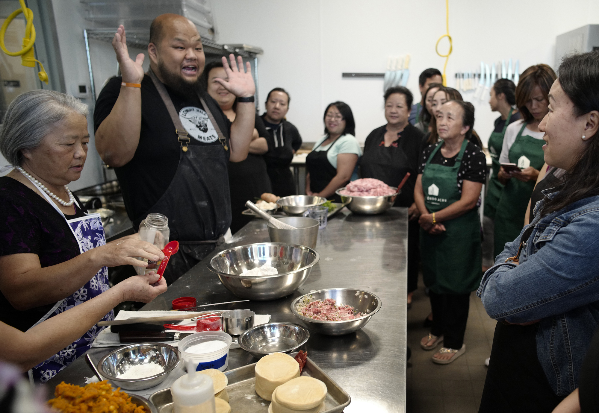 Hmong cooking class brings generations together
