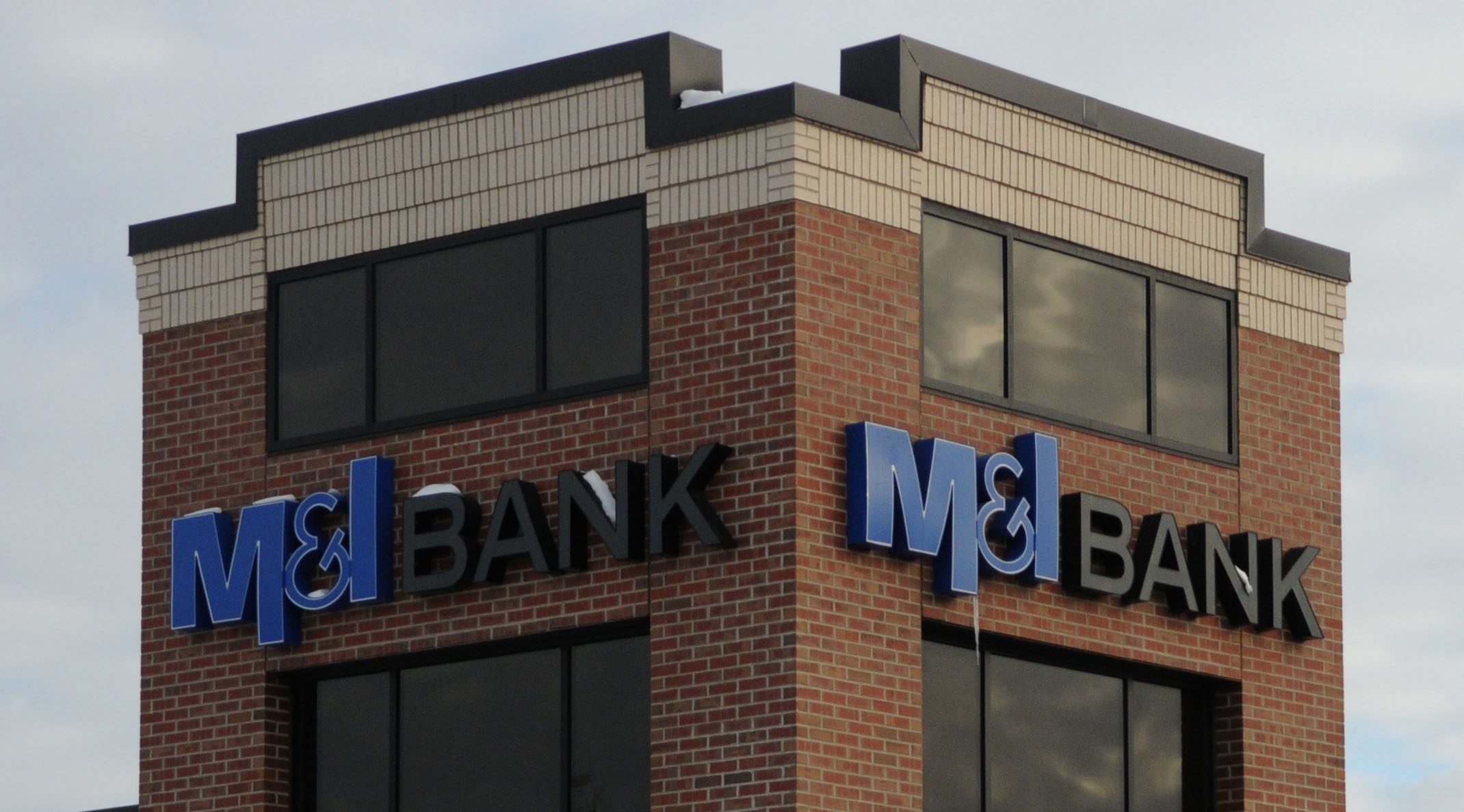 M&I Bank to get a new name this summer