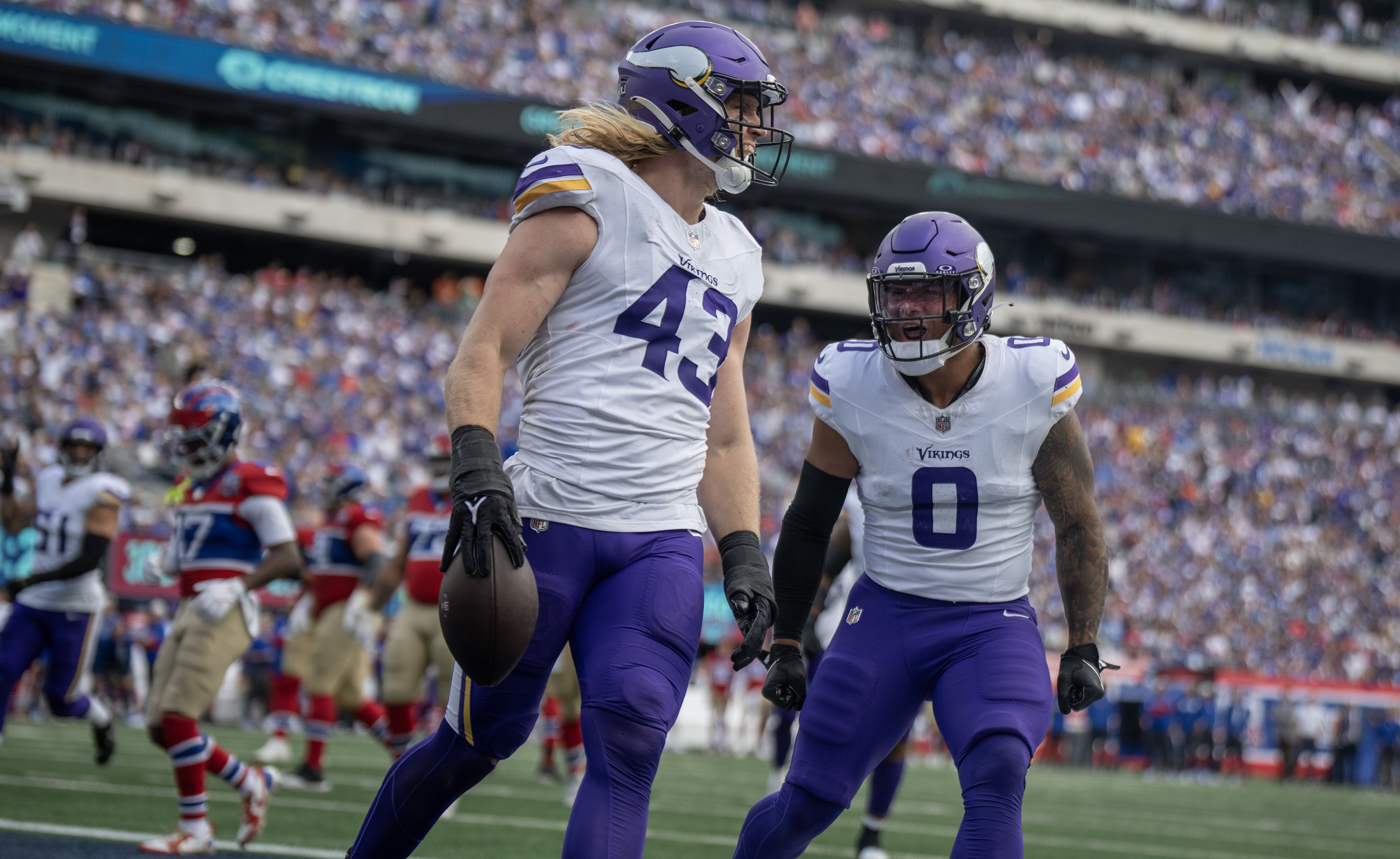 How Vikings edge rusher Andrew Van Ginkel reads the Giants defense for a crucial pick-six