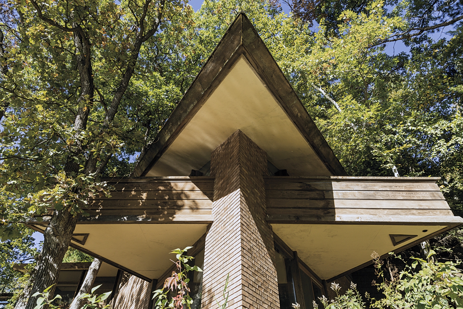 141: FRANK LLOYD WRIGHT, Concrete block from the Imperial
