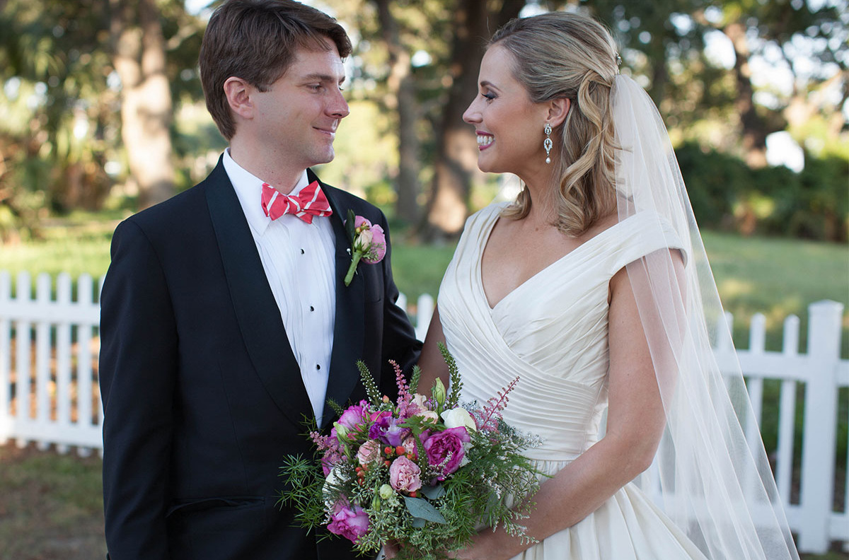 C.J. KSTPTVer Lindsey Brown, newly wed, is too happy to smile less