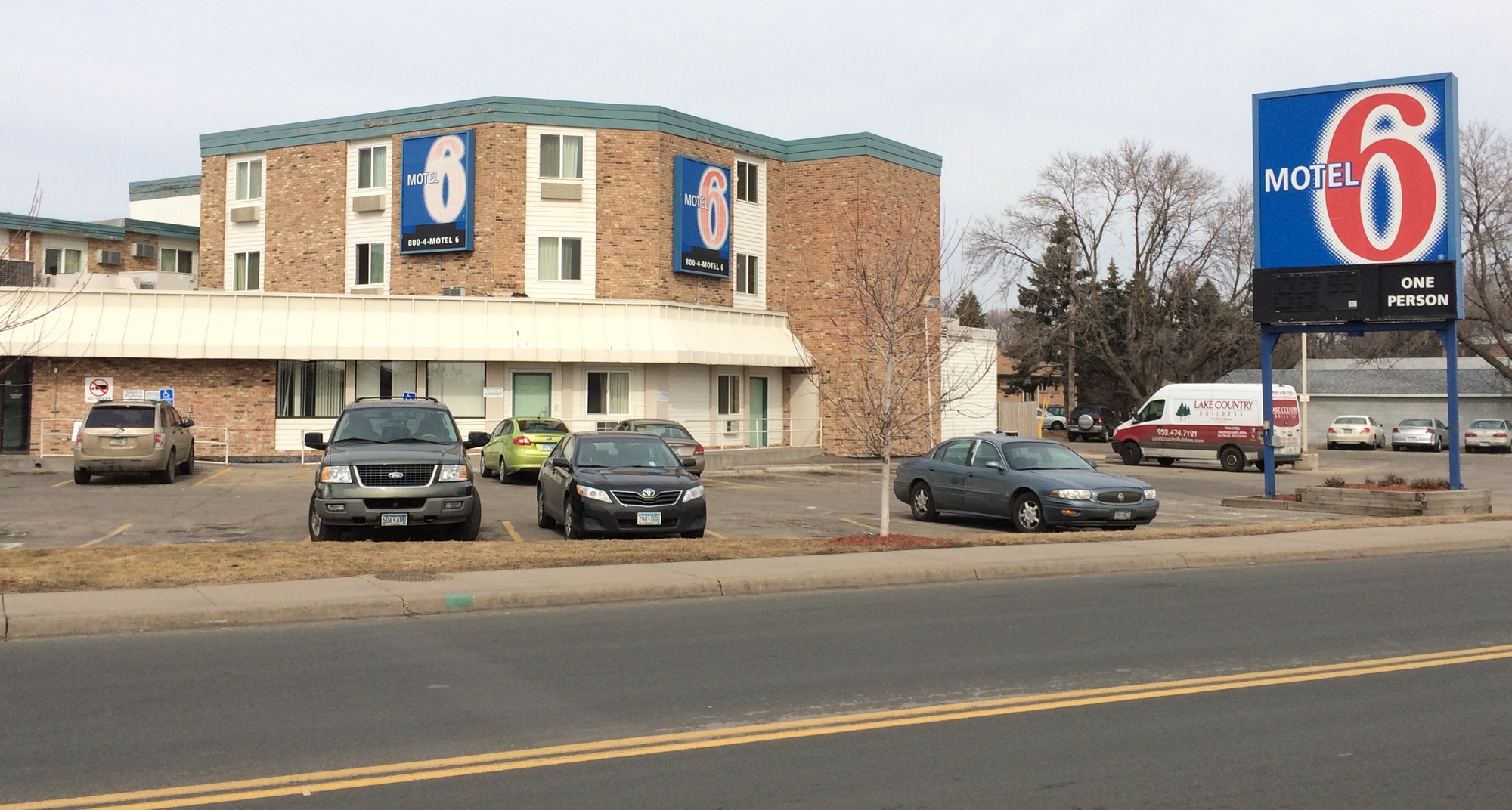 Richfield wants to turn the lights off at Motel 6