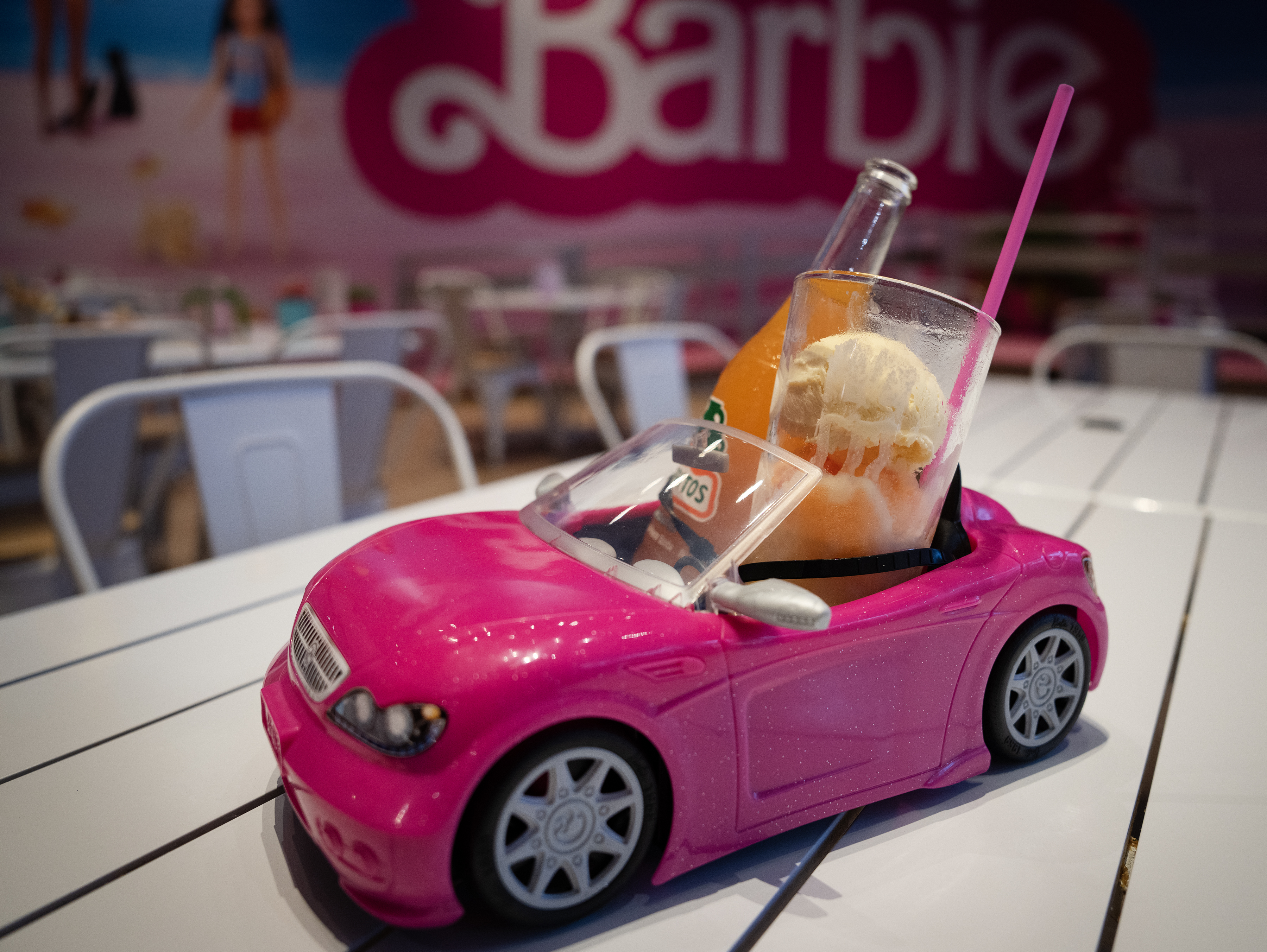 Malibu Barbie Cafe now open at the Mall of America