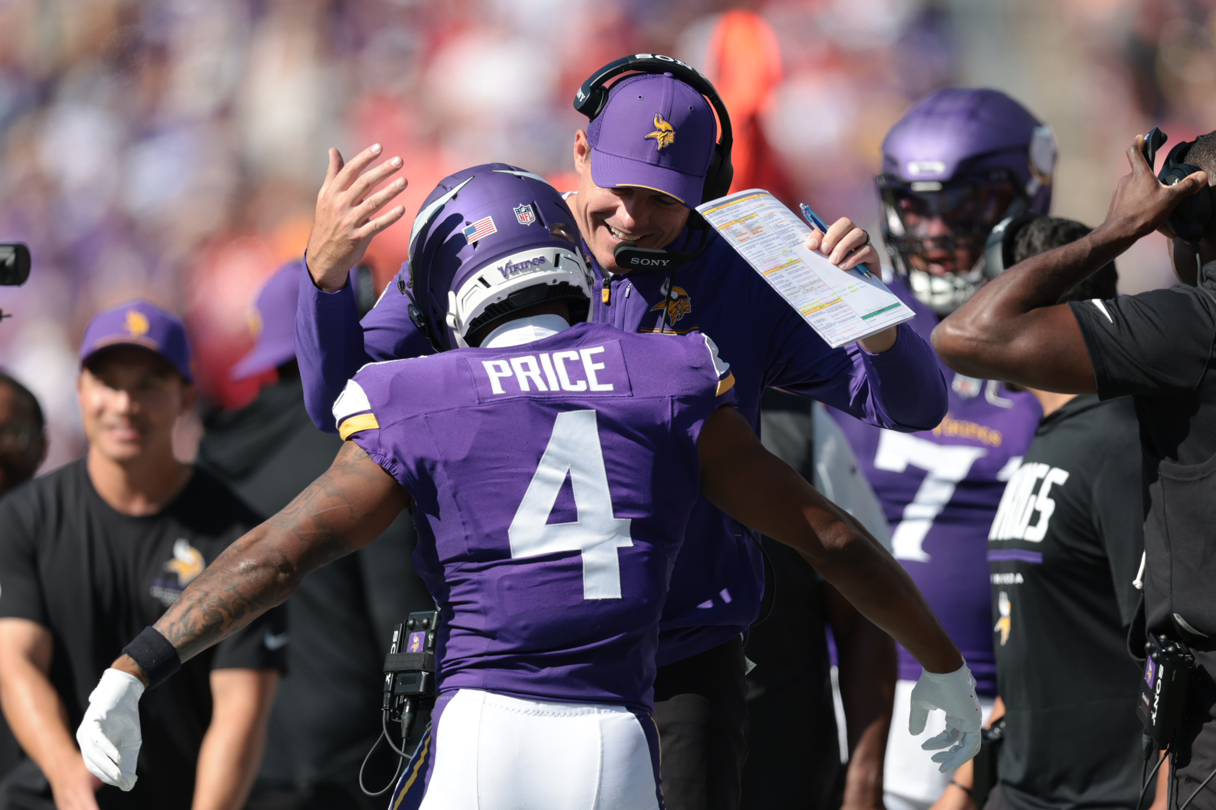 MN Vikings vs Bucs score: Justin Jefferson injury, Kyler Murray stats