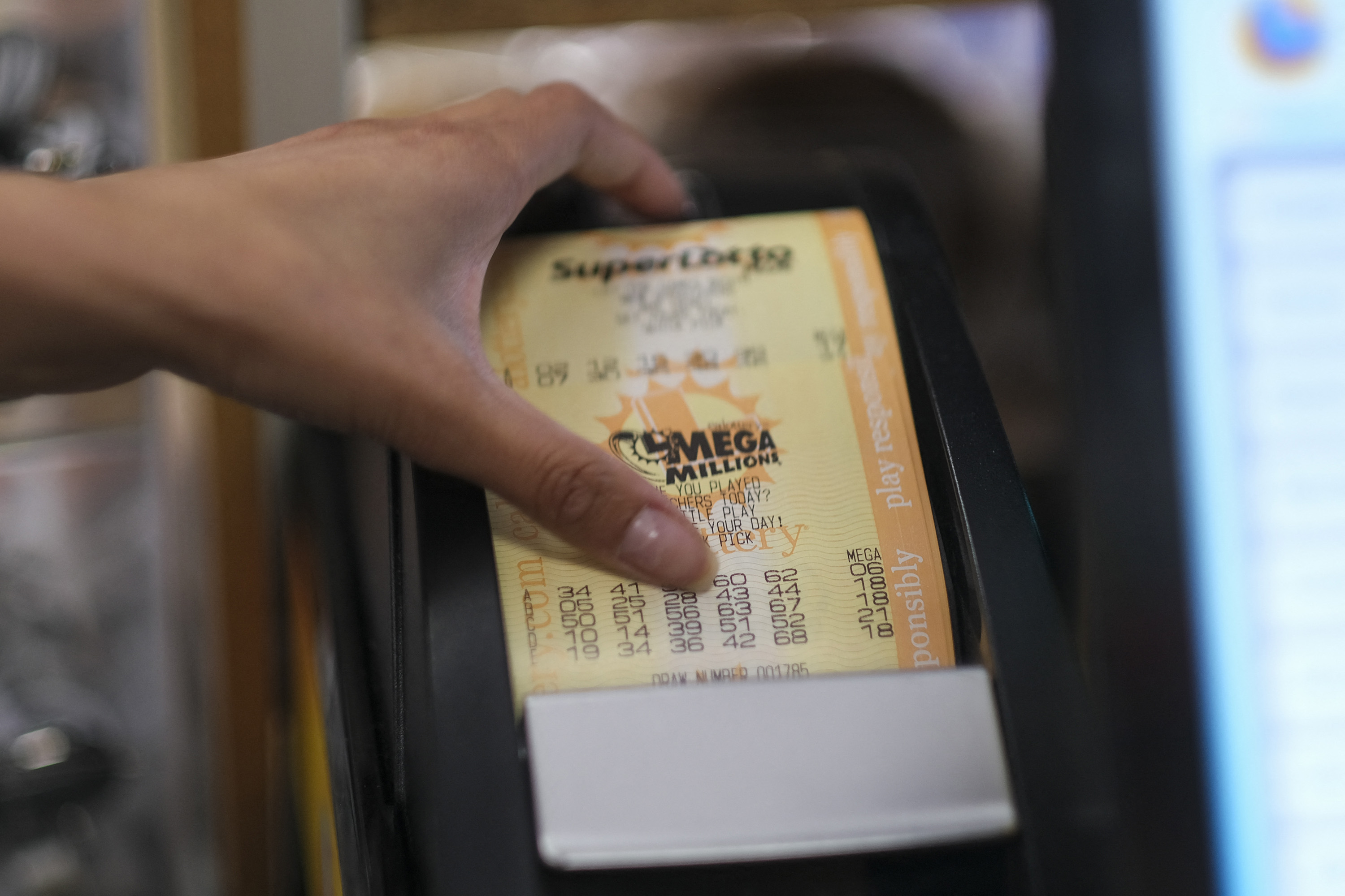 Mega Millions jackpot rises to $1.25 billion: How can I win it? Tips, odds…  - AS USA