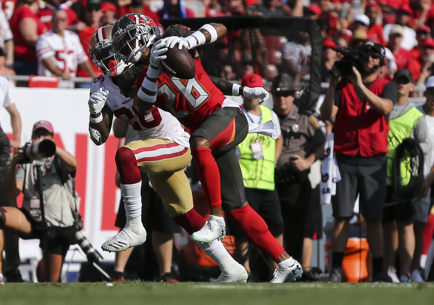 Bucs Hit Sour Note at End, Drop Opener to 49ers