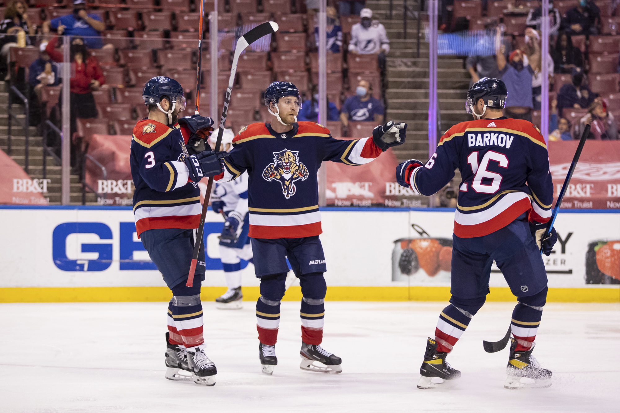 Jonathan Huberdeau, Ryan Lomberg lead Panthers over Canadiens