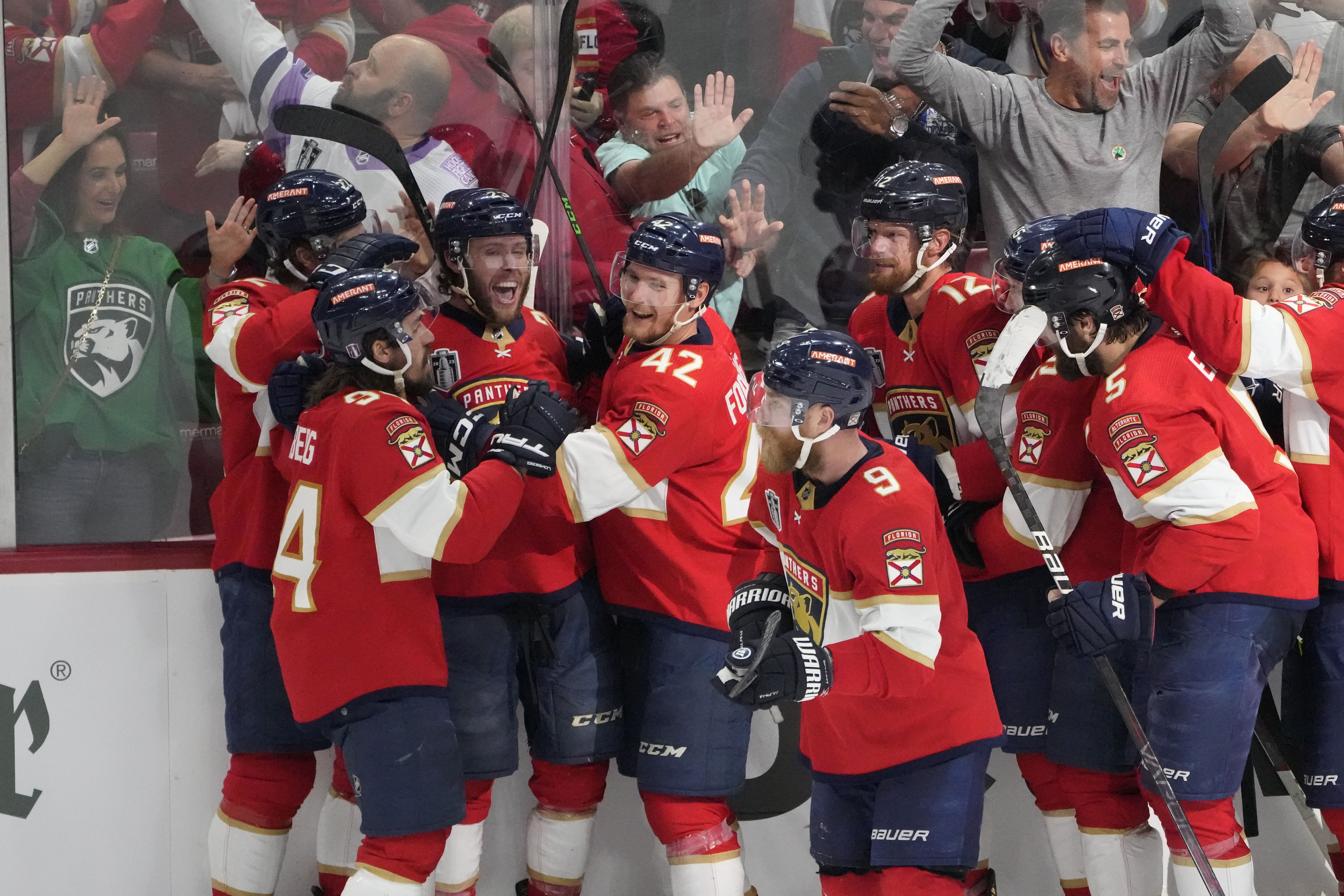 Panthers rally, top Golden Knights in OT of Game 3 of Stanley Cup final