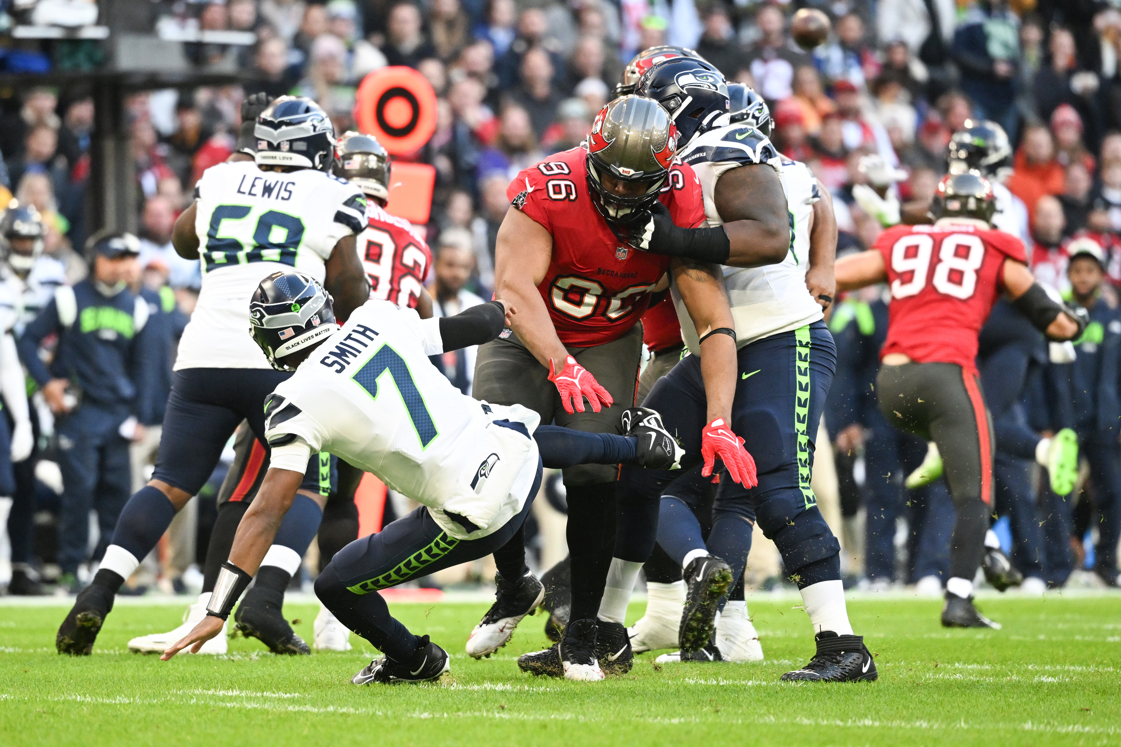 FILM STUDY: Tampa Bay Buccaneers Rushing Offense vs Seattle