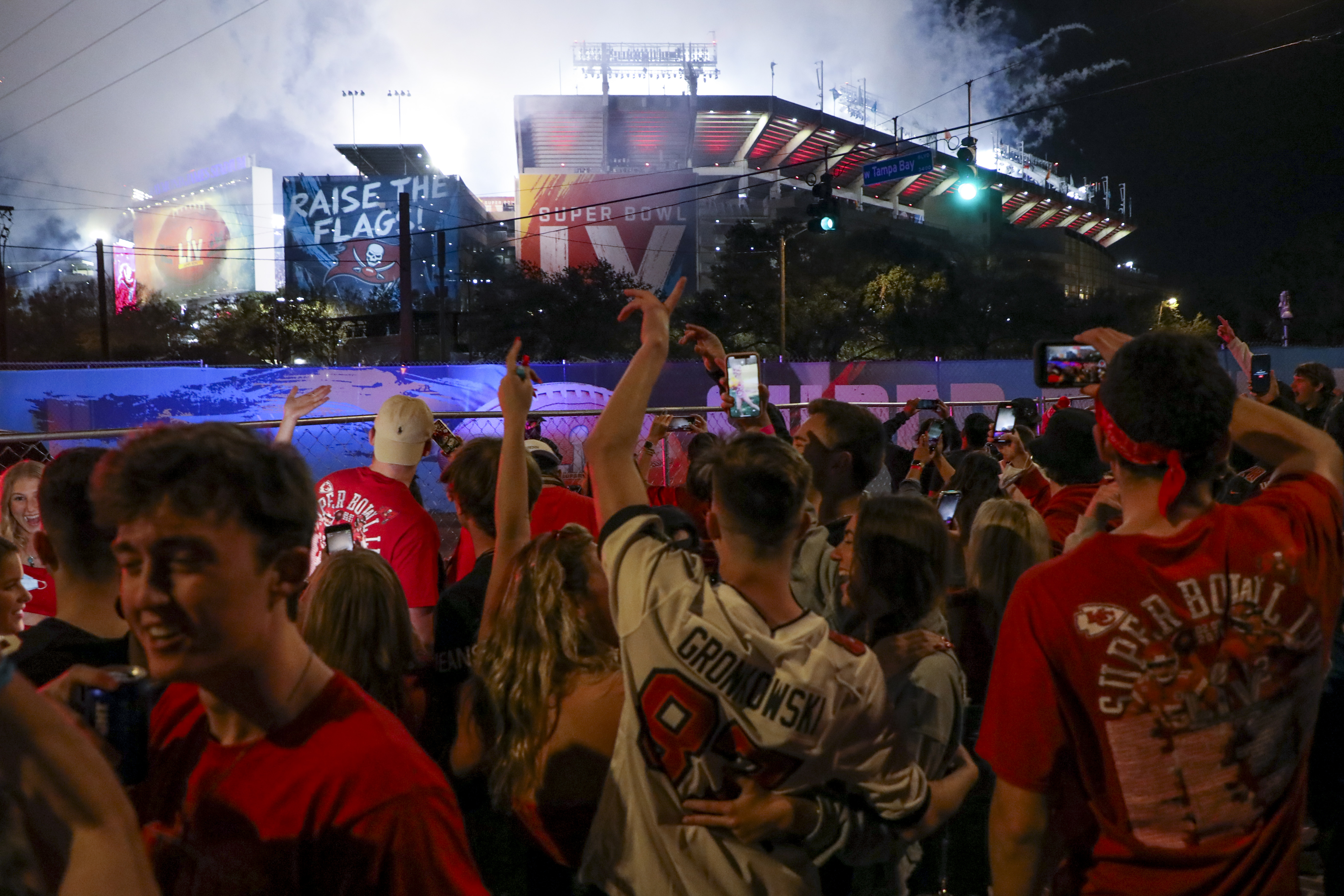 Saints fans in Miami celebrate Super Bowl win - The San Diego Union-Tribune