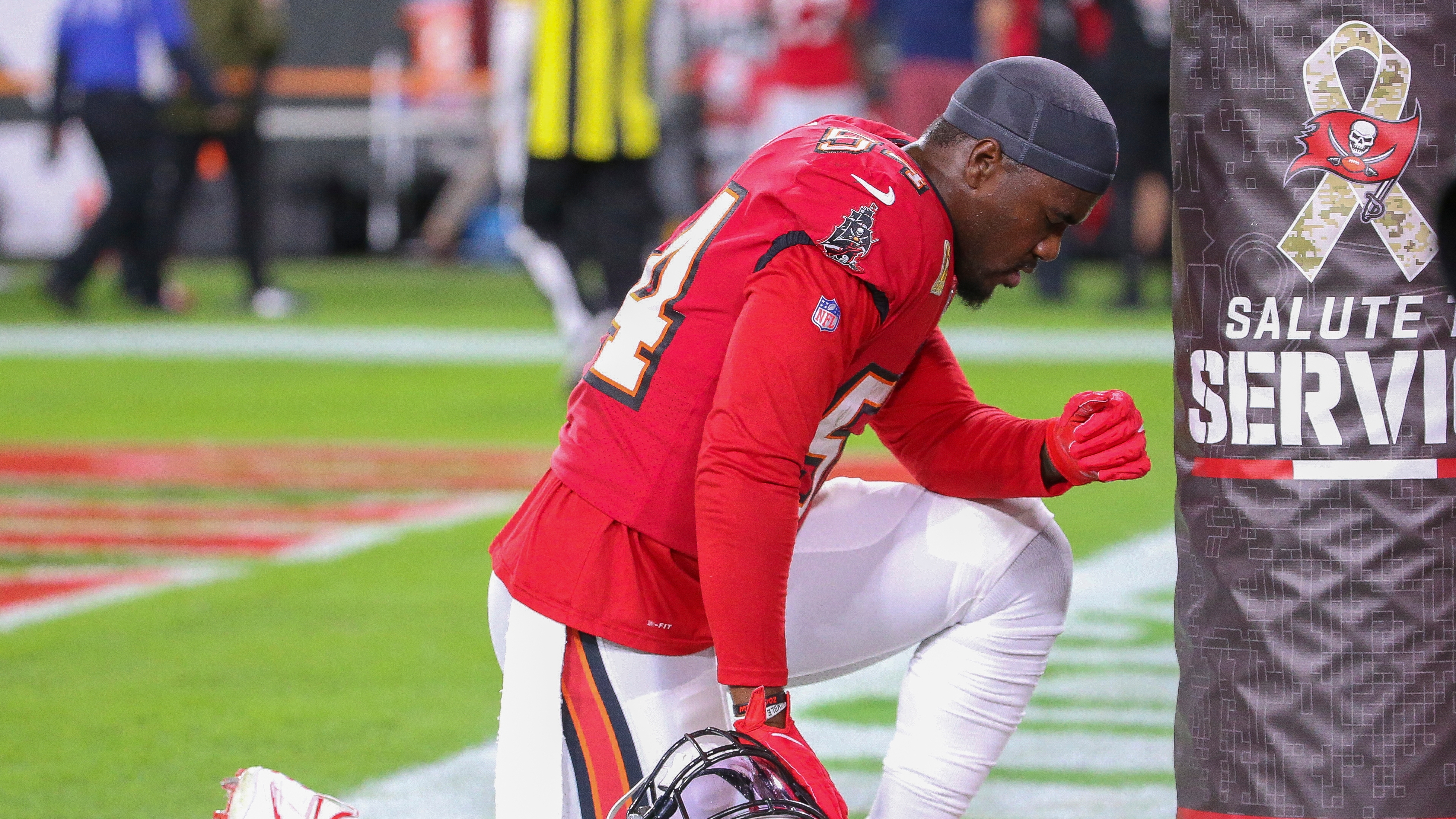 Buccaneers' Camarda Wins Monthly Award - Bucs Report