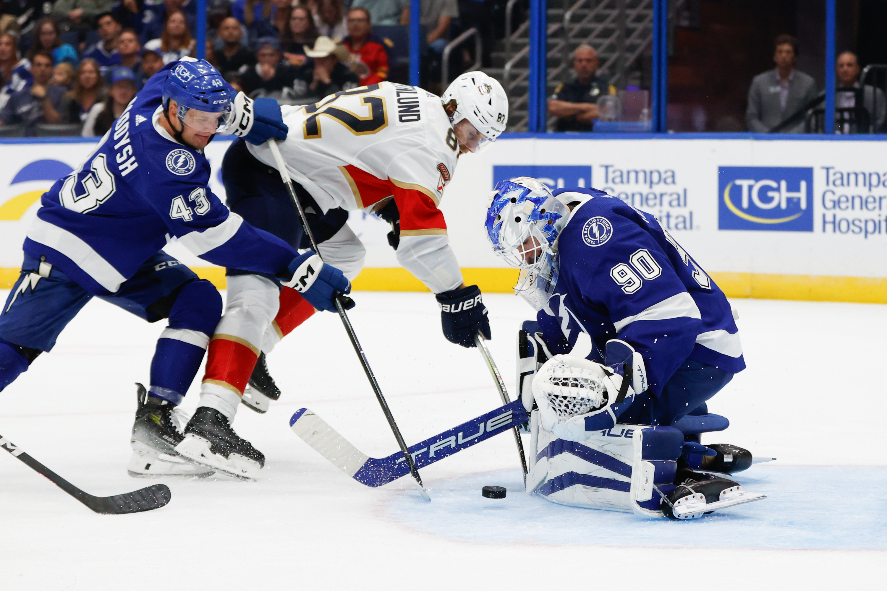 Lightning Round: check out the Bolts Reverse Retro jersey and special  schedule - BVM Sports