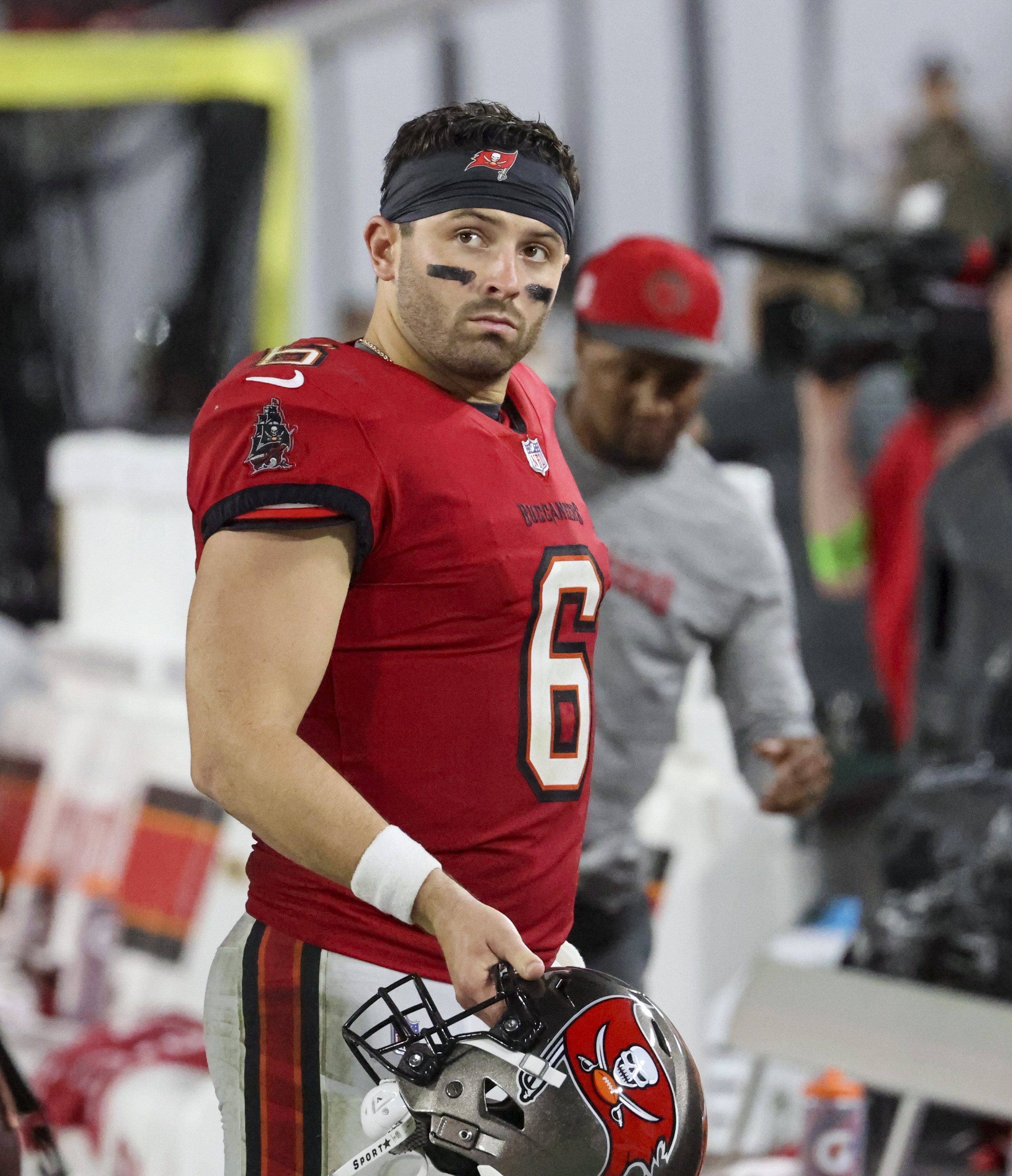 Baker Mayfield Qb No One Time To Bake Tampa Bay Buccaneers Shirt -  High-Quality Printed Brand