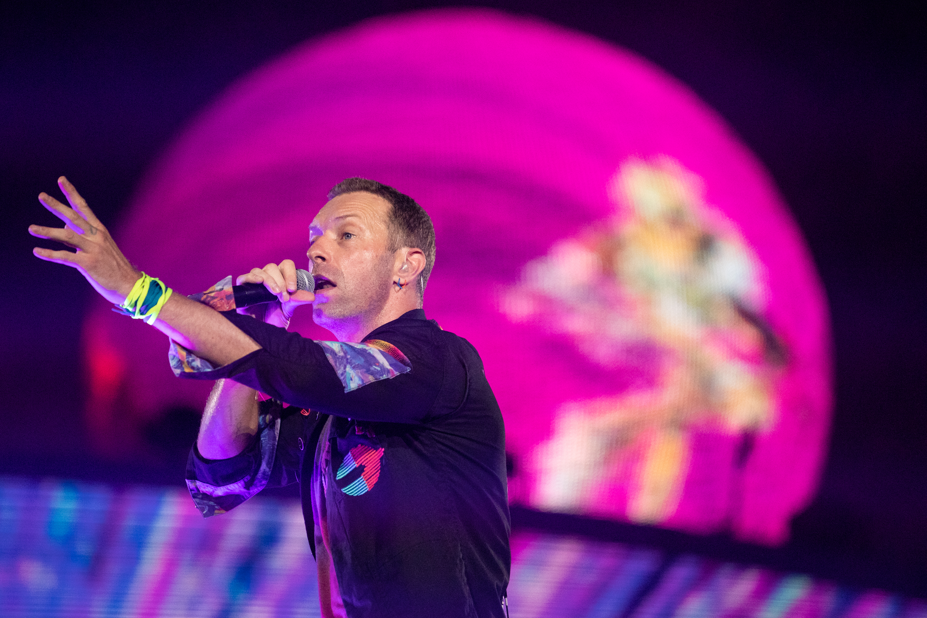 Watch Coldplay Beyonces Colorful Hymn for the Weekend Video  Rolling  Stone