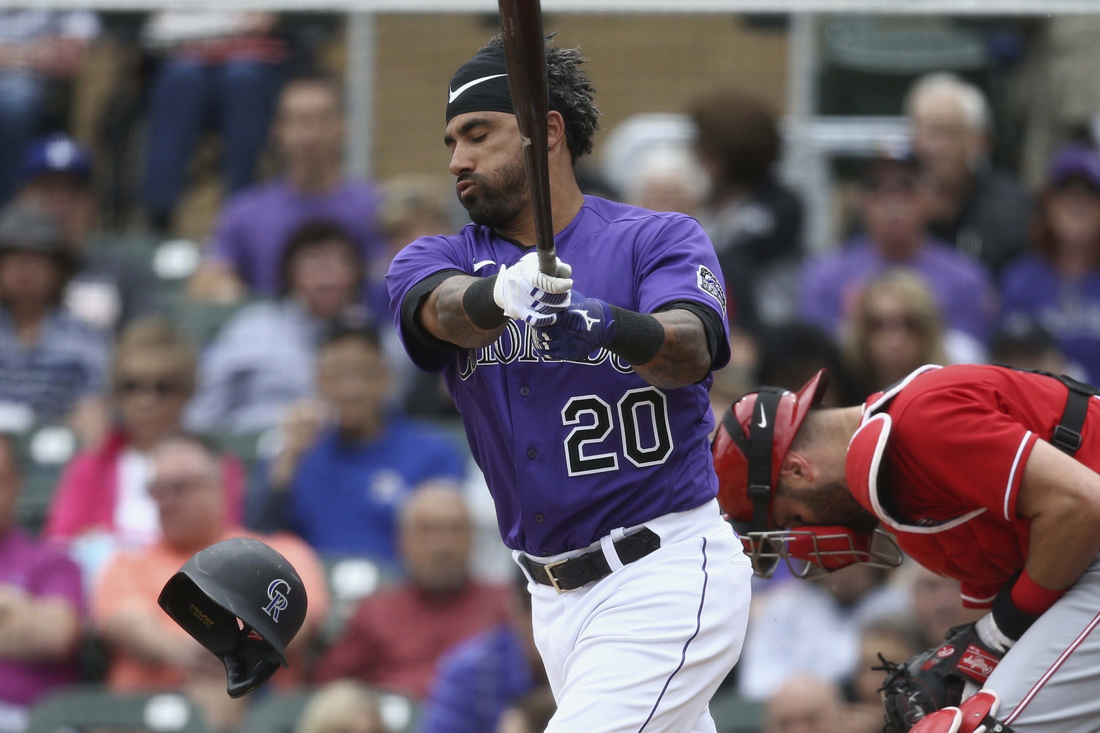 Rockies' Ian Desmond to sit out season for family, help youth baseball in  Sarasota