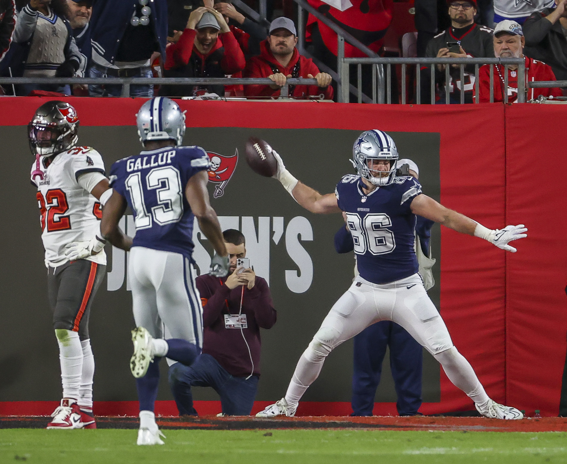 Dallas Cowboys safety Mike Hamlin (36) prepares for the kick off