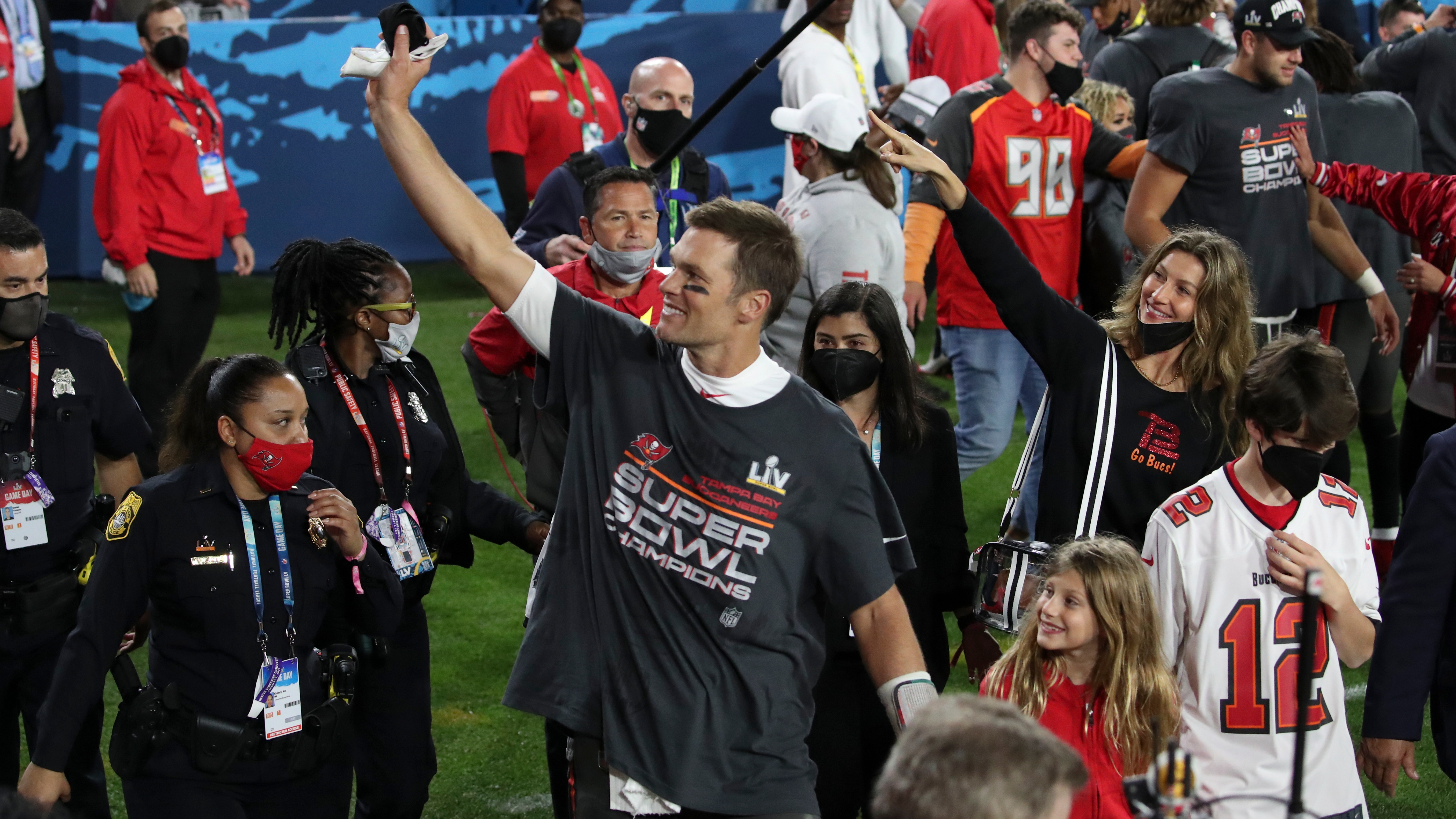 What they're saying in Boston about Tom Brady, Bucs