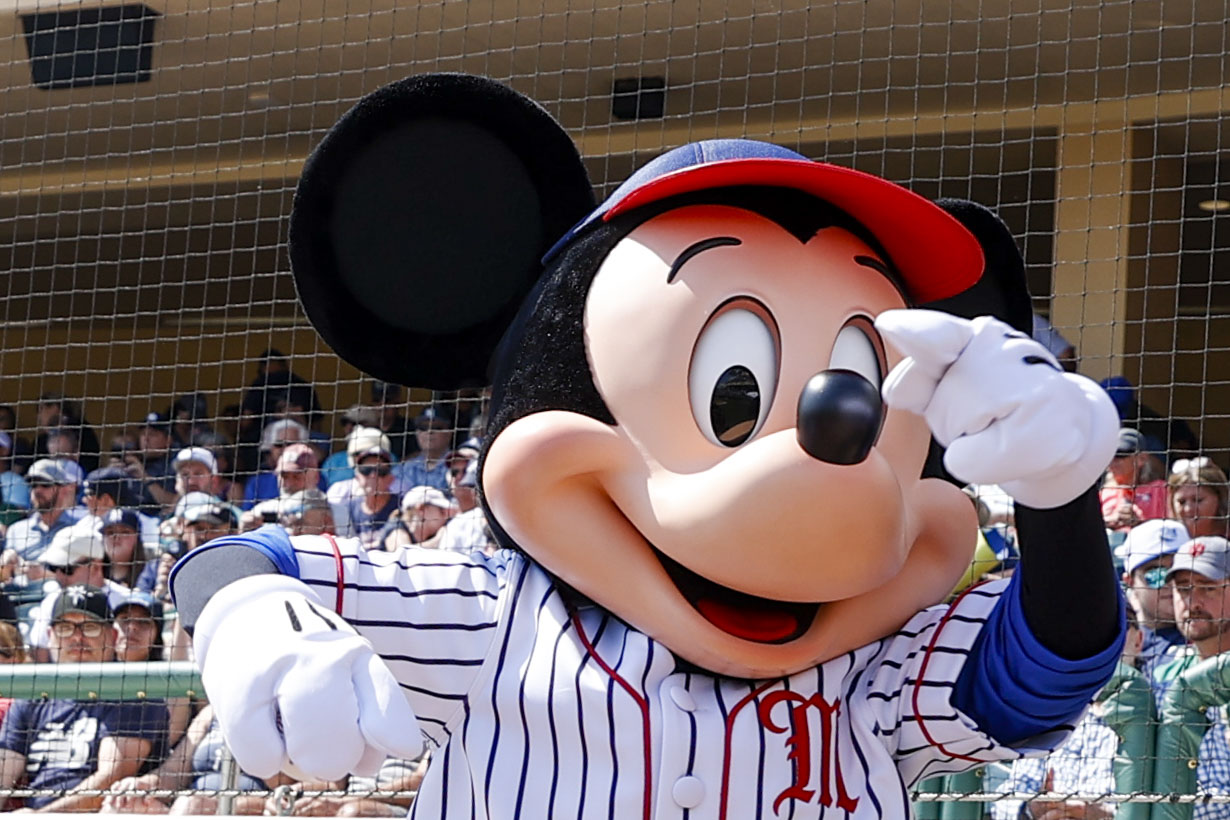 Photos: Rays thump Yankees at Disney